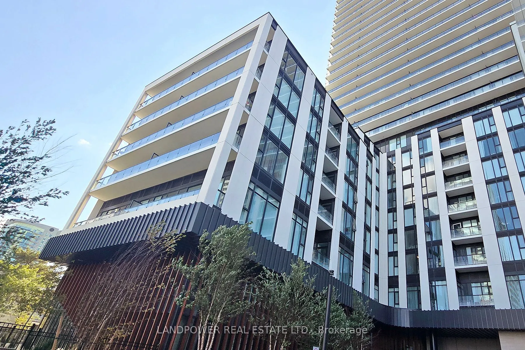 5858 Yonge Street #703