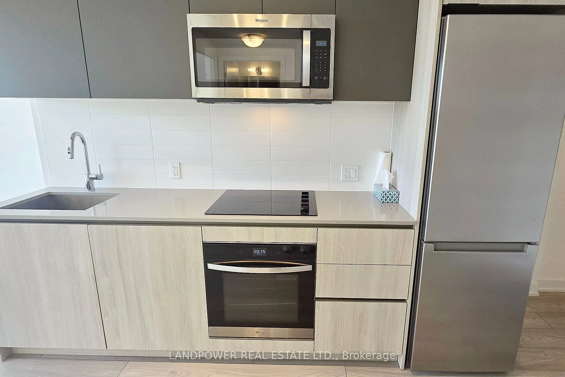 5858 Yonge Street #703