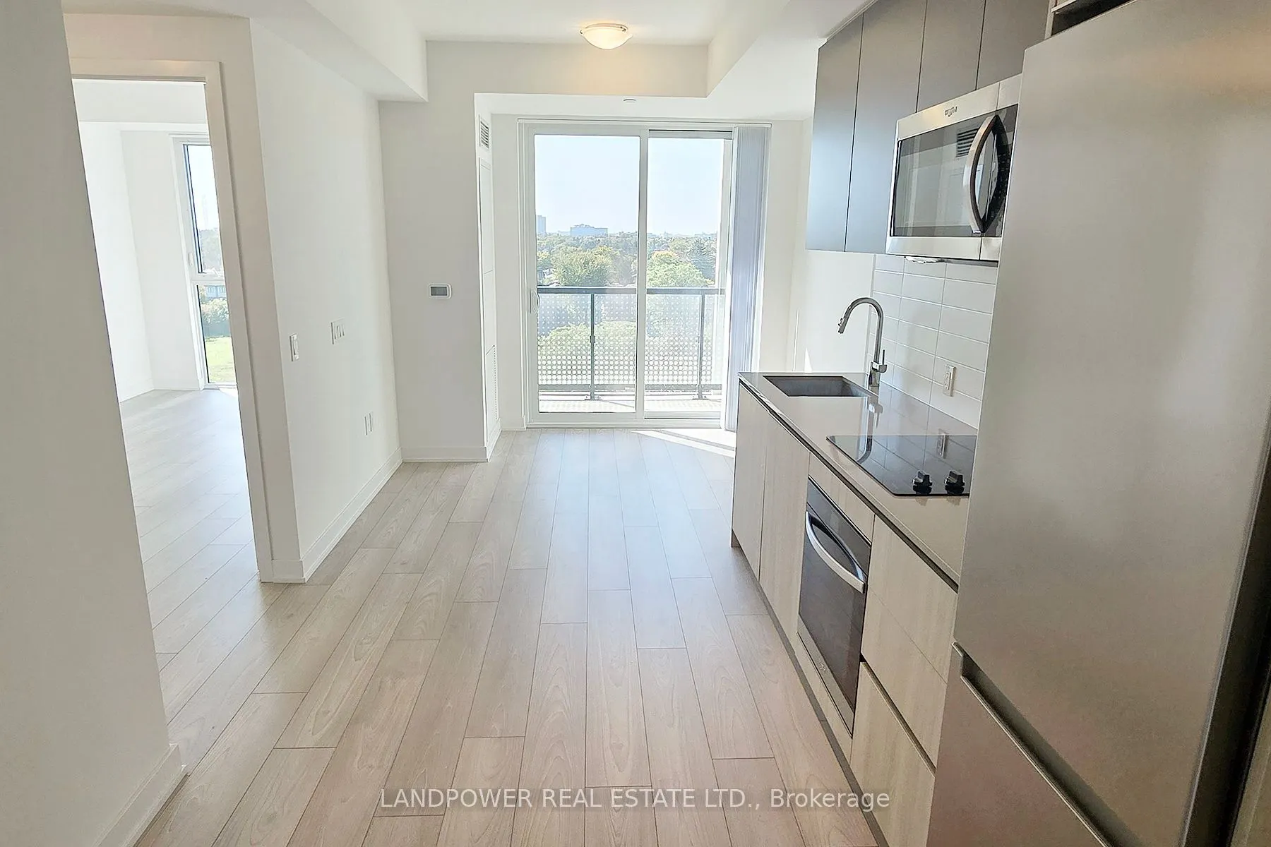 5858 Yonge Street #703