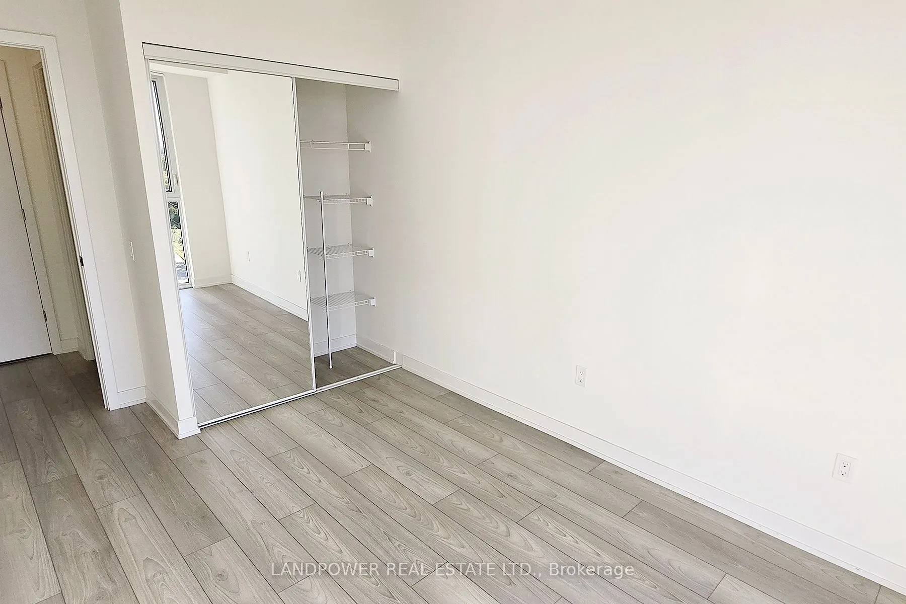 5858 Yonge Street #703