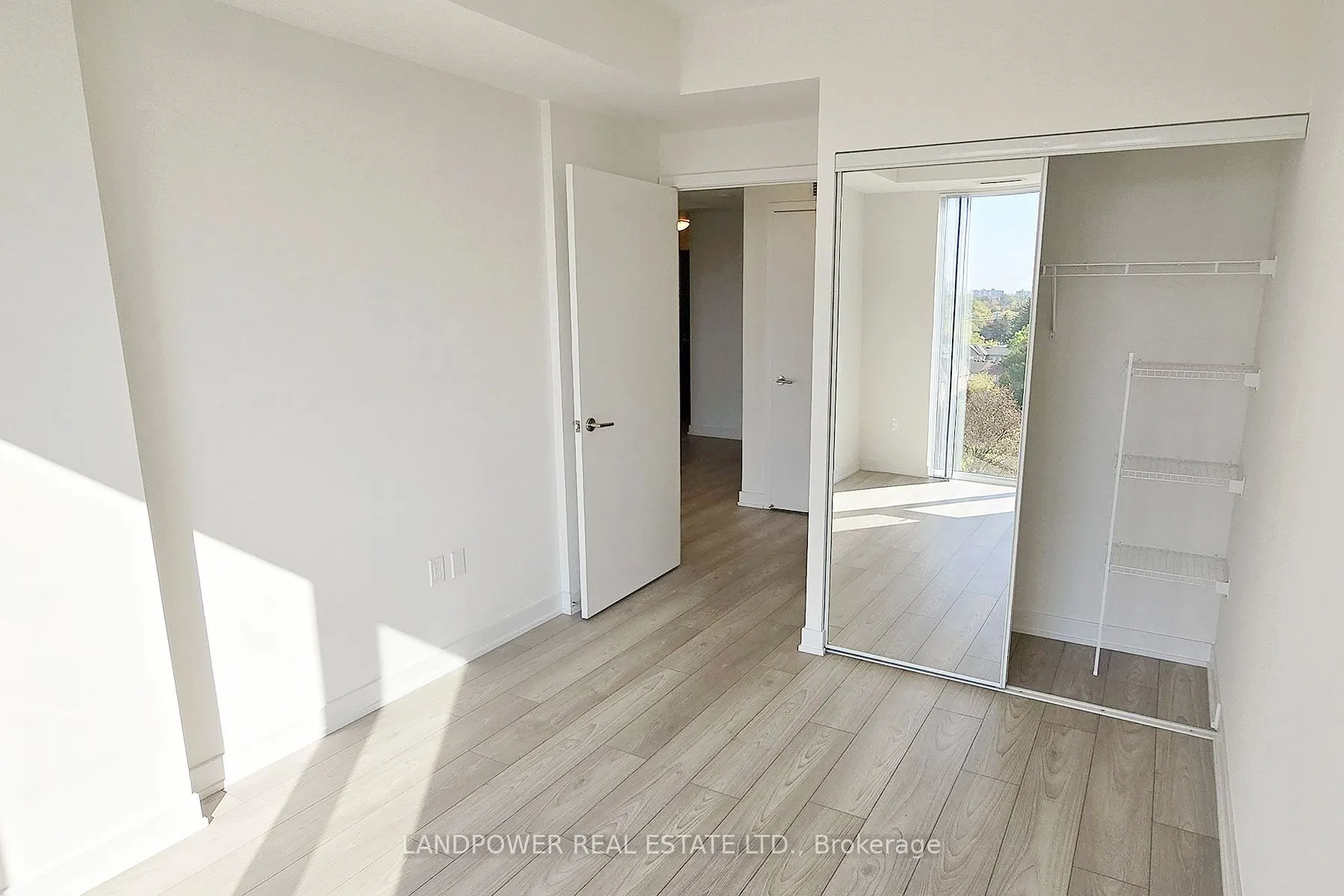5858 Yonge Street #703