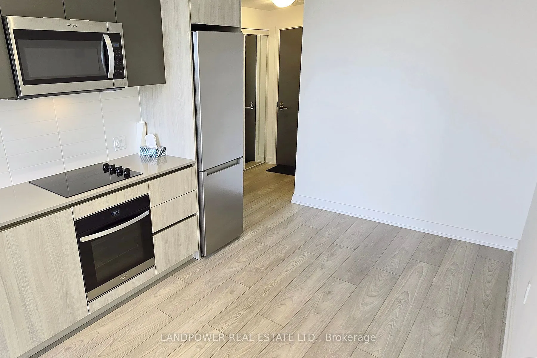 5858 Yonge Street #703