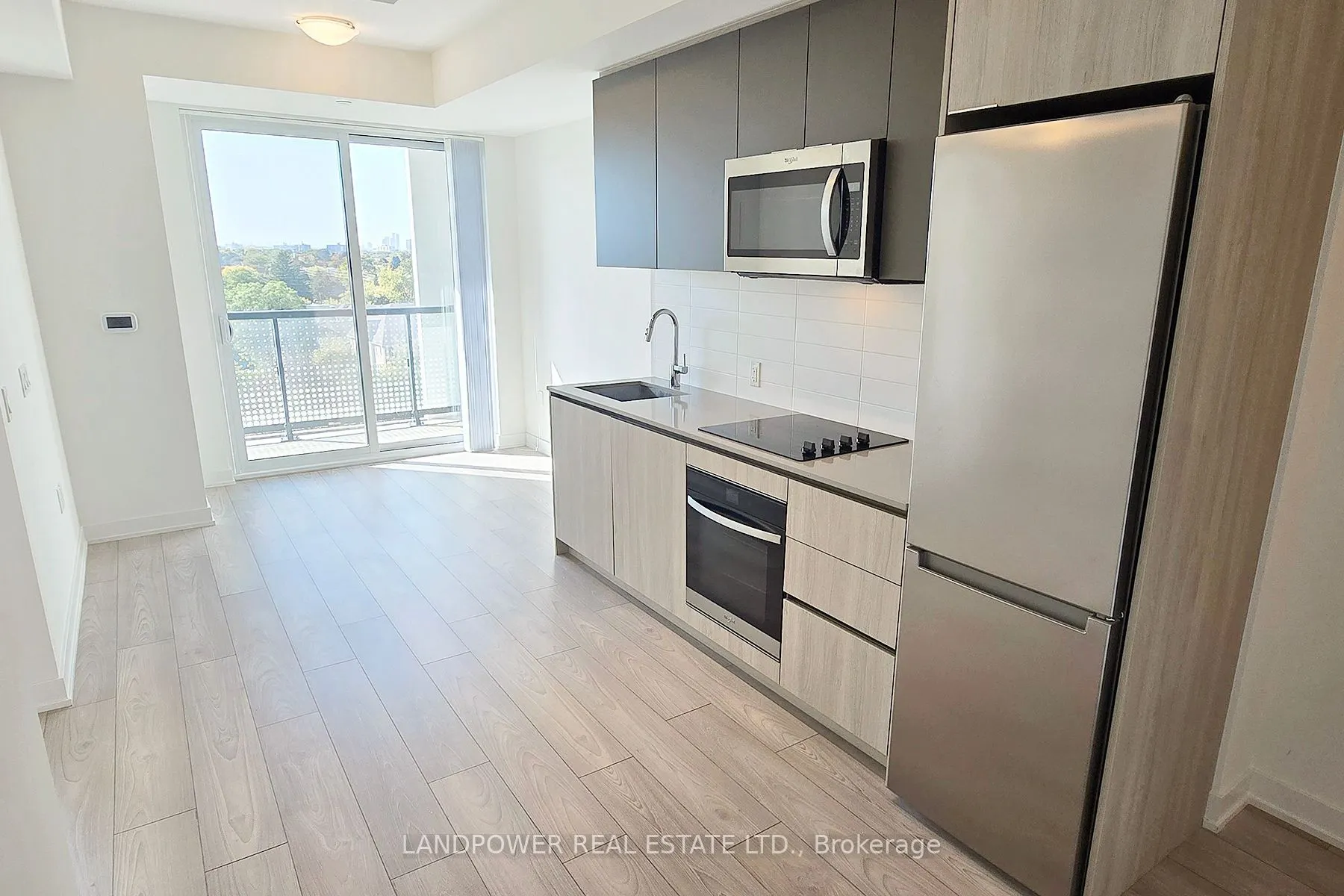 5858 Yonge Street #703