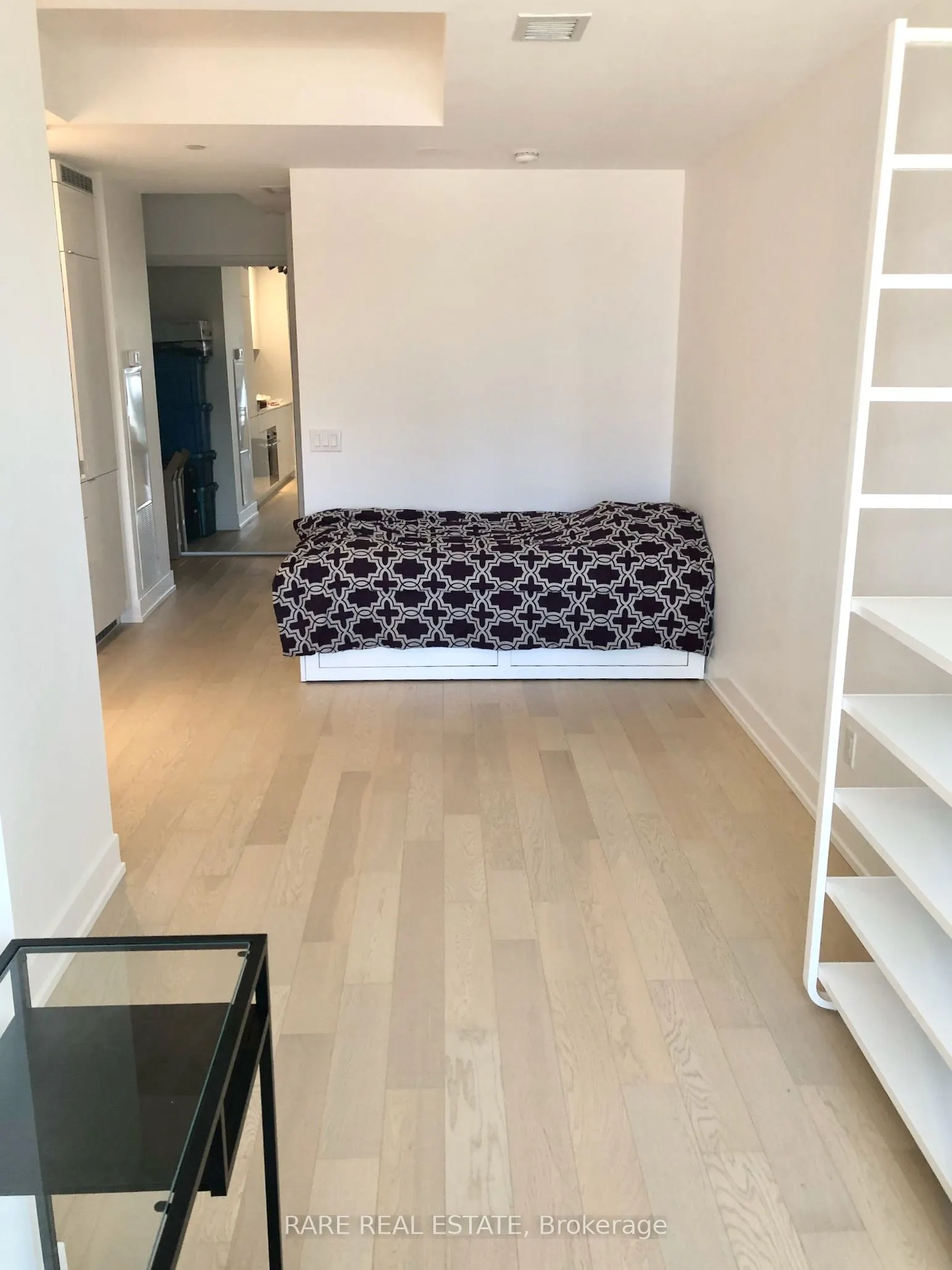 7 Grenville Street #1012