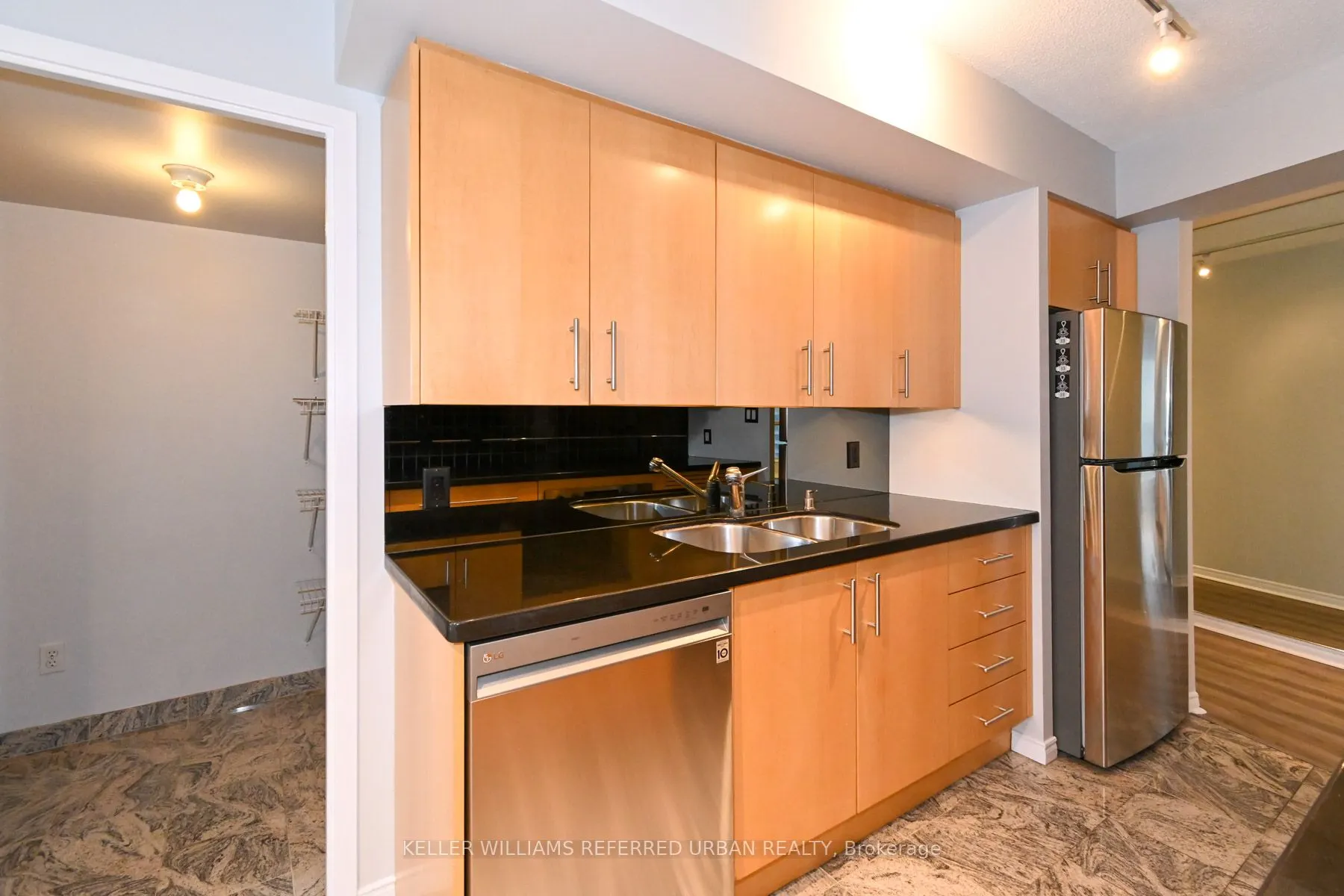 25 The Esplanade #1604