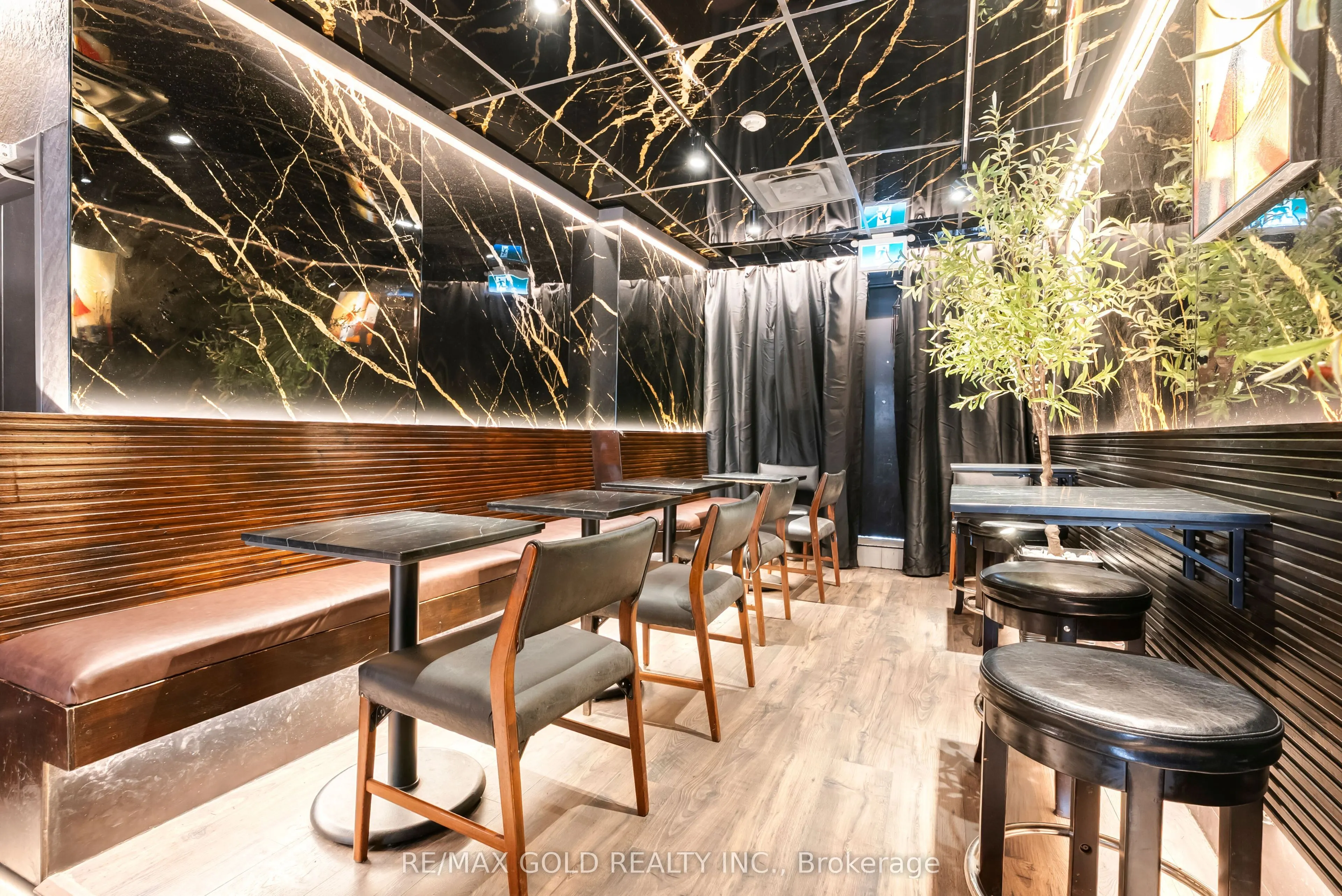 567 Yonge Street