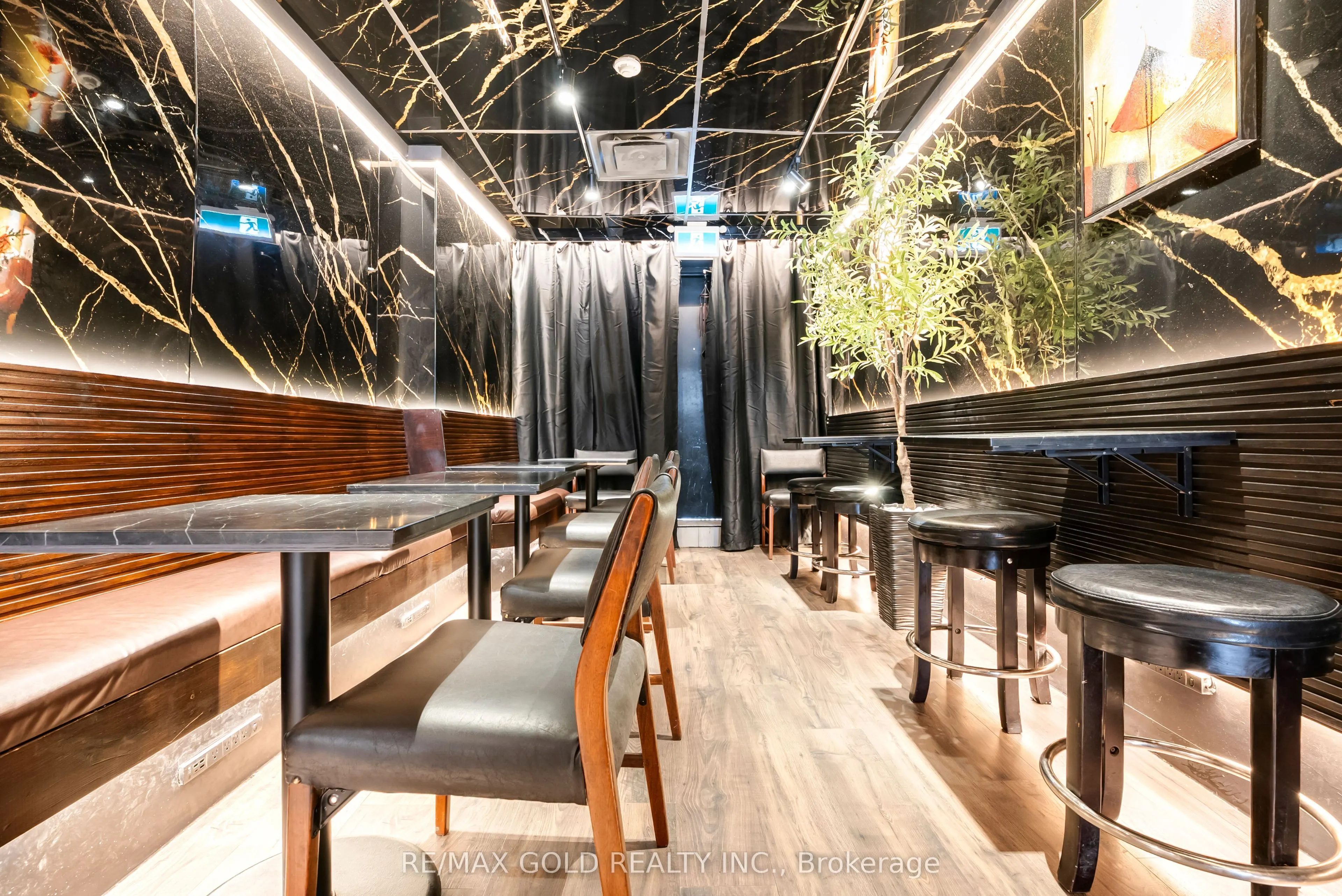 567 Yonge Street