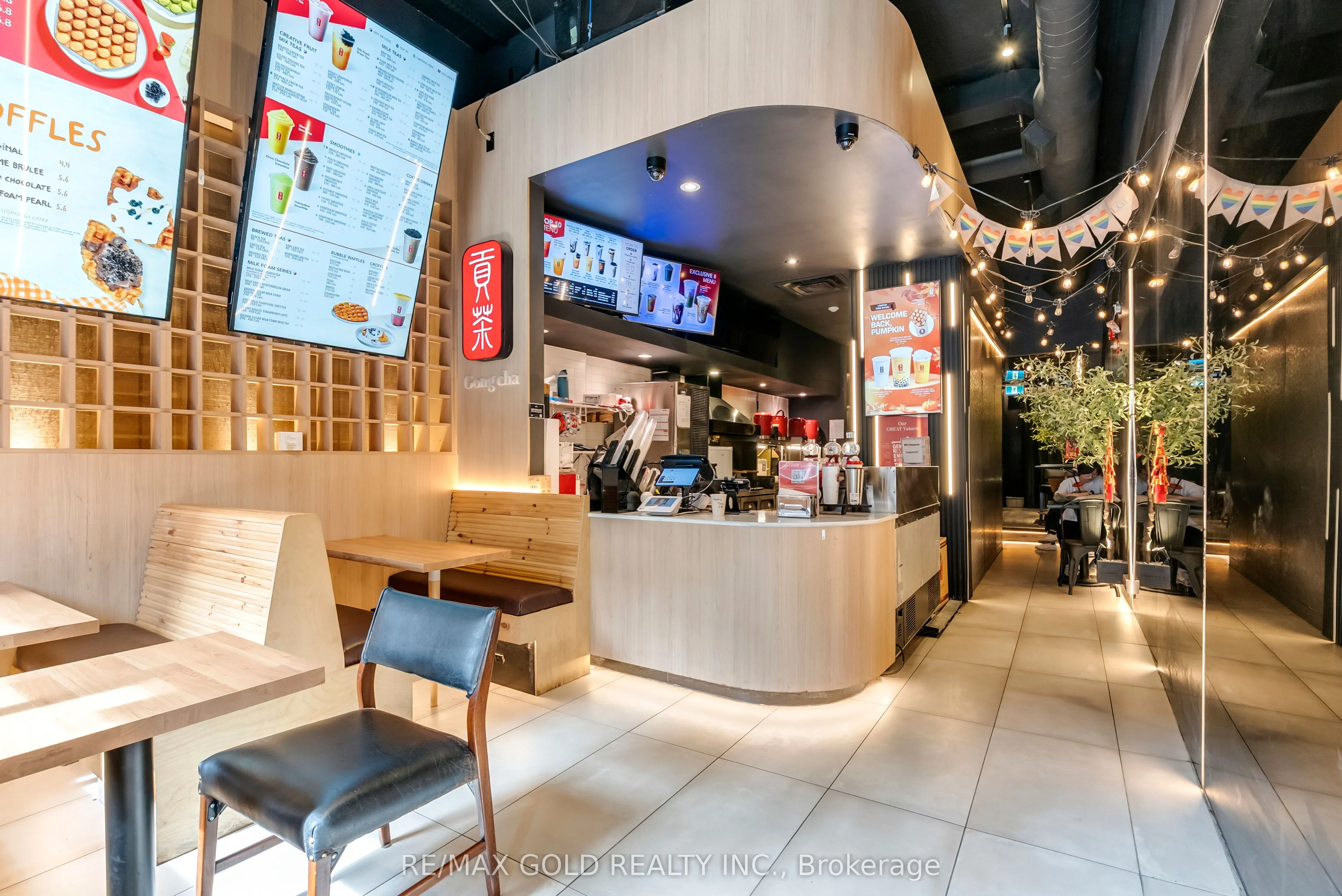 567 Yonge Street