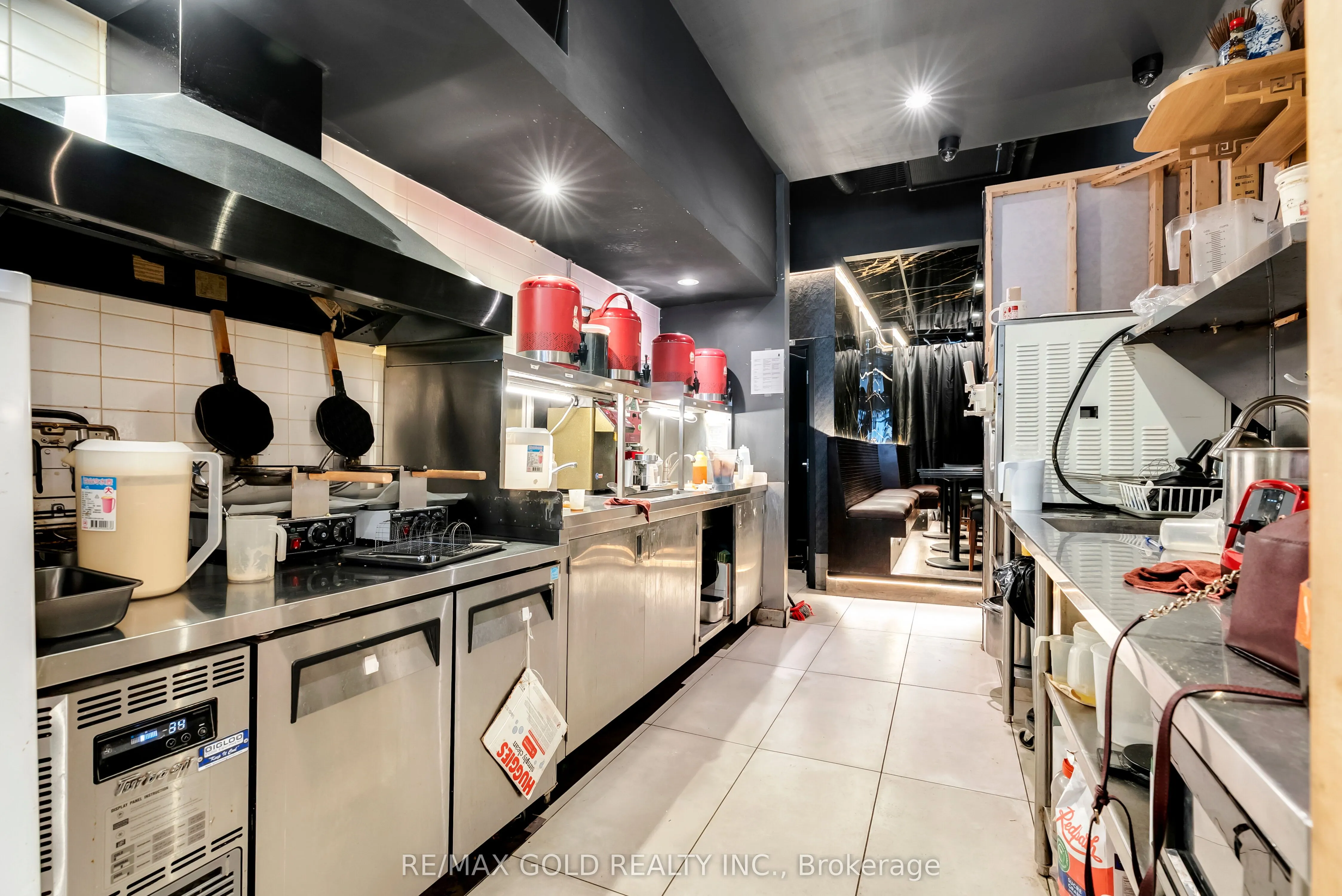 567 Yonge Street