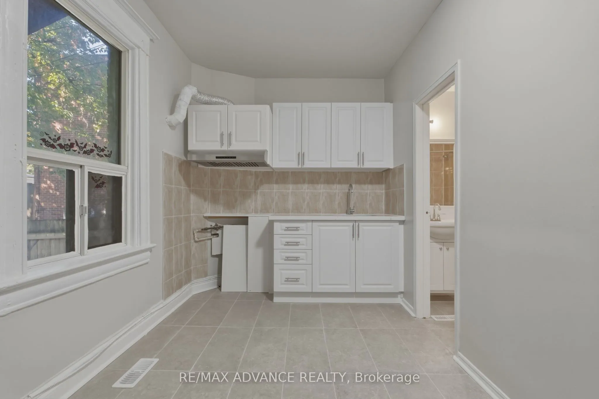 82A Augusta Avenue
