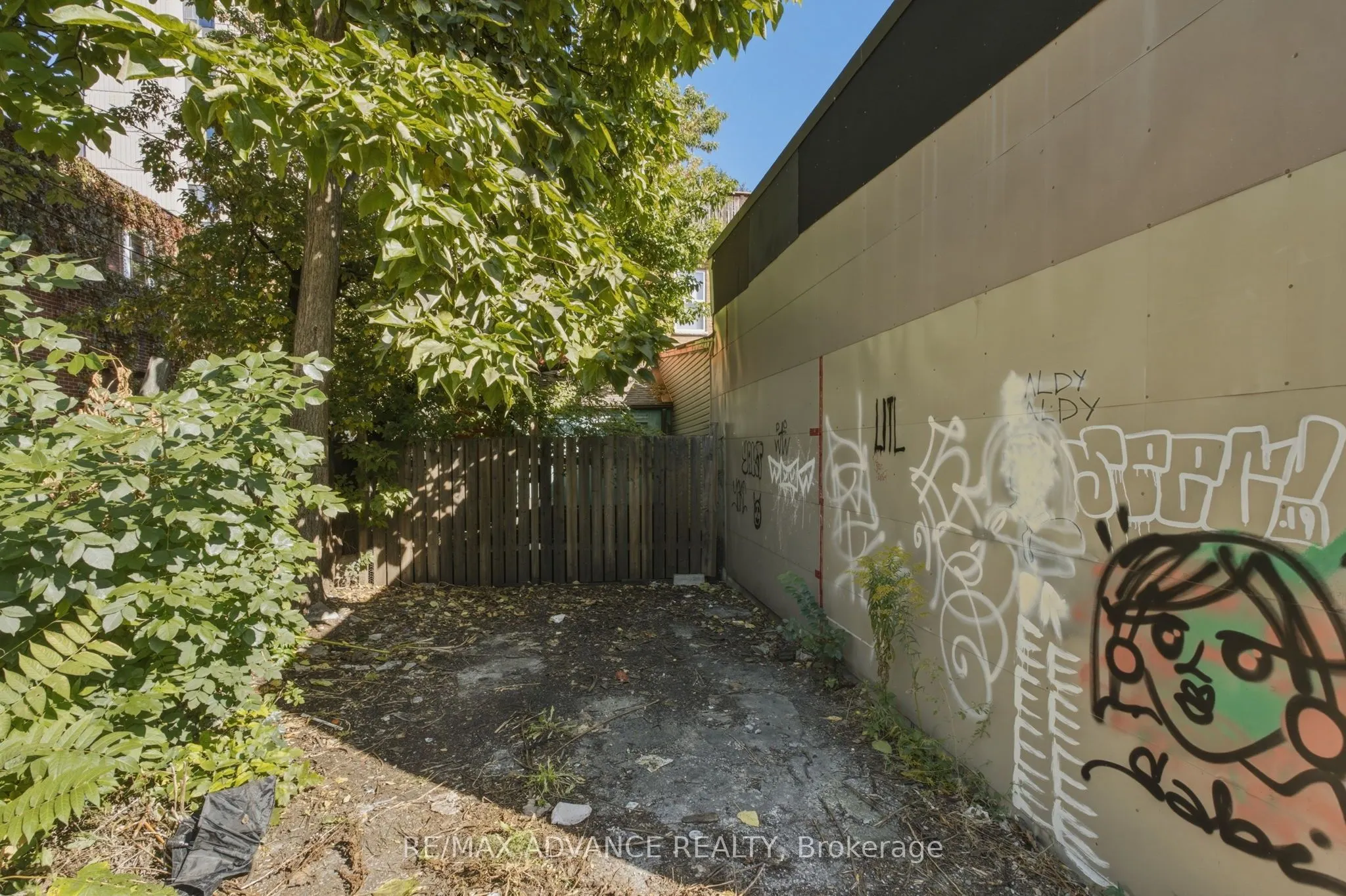 82A Augusta Avenue