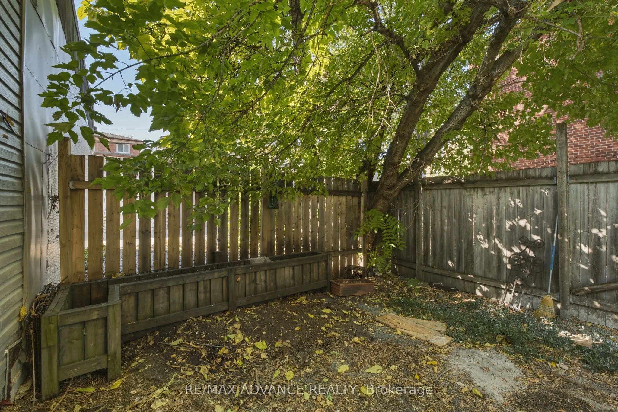 82A Augusta Avenue