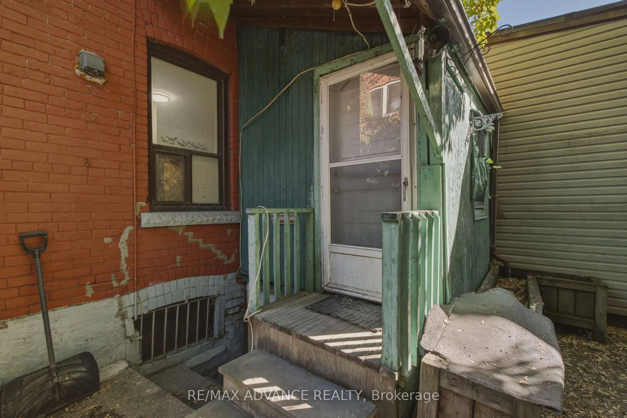 82A Augusta Avenue