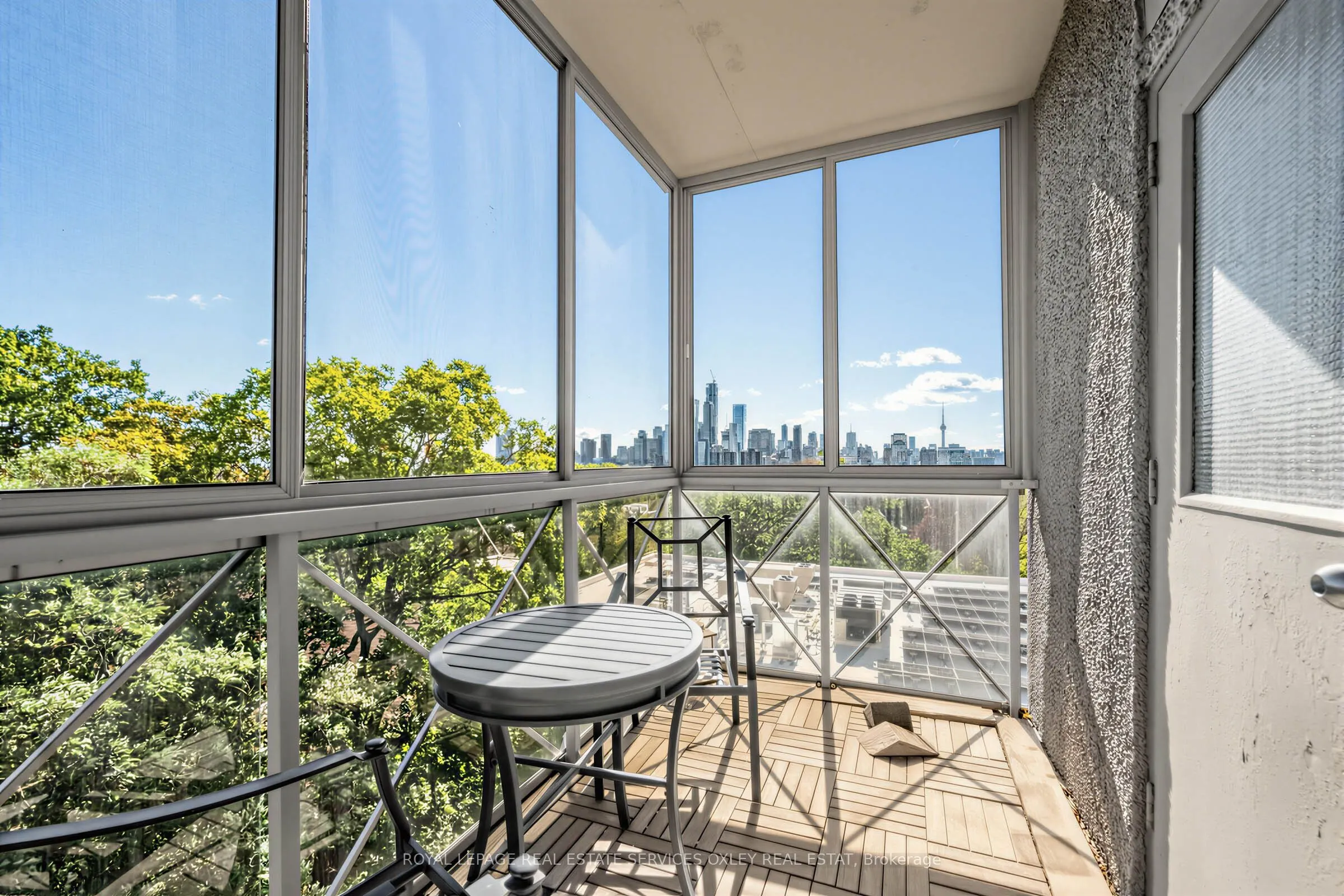 423 Avenue Road #8