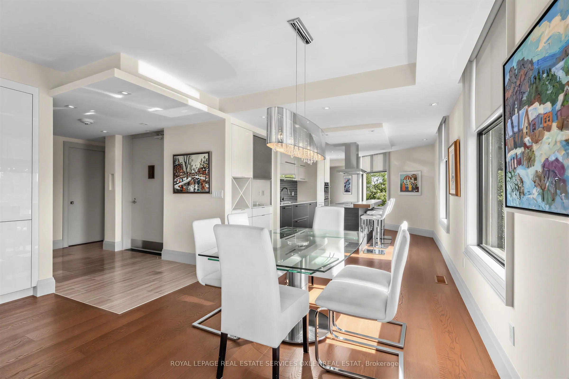 423 Avenue Road #8