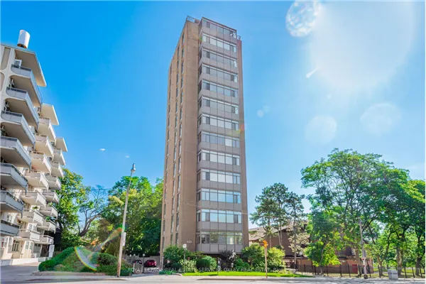 423 Avenue Road #8