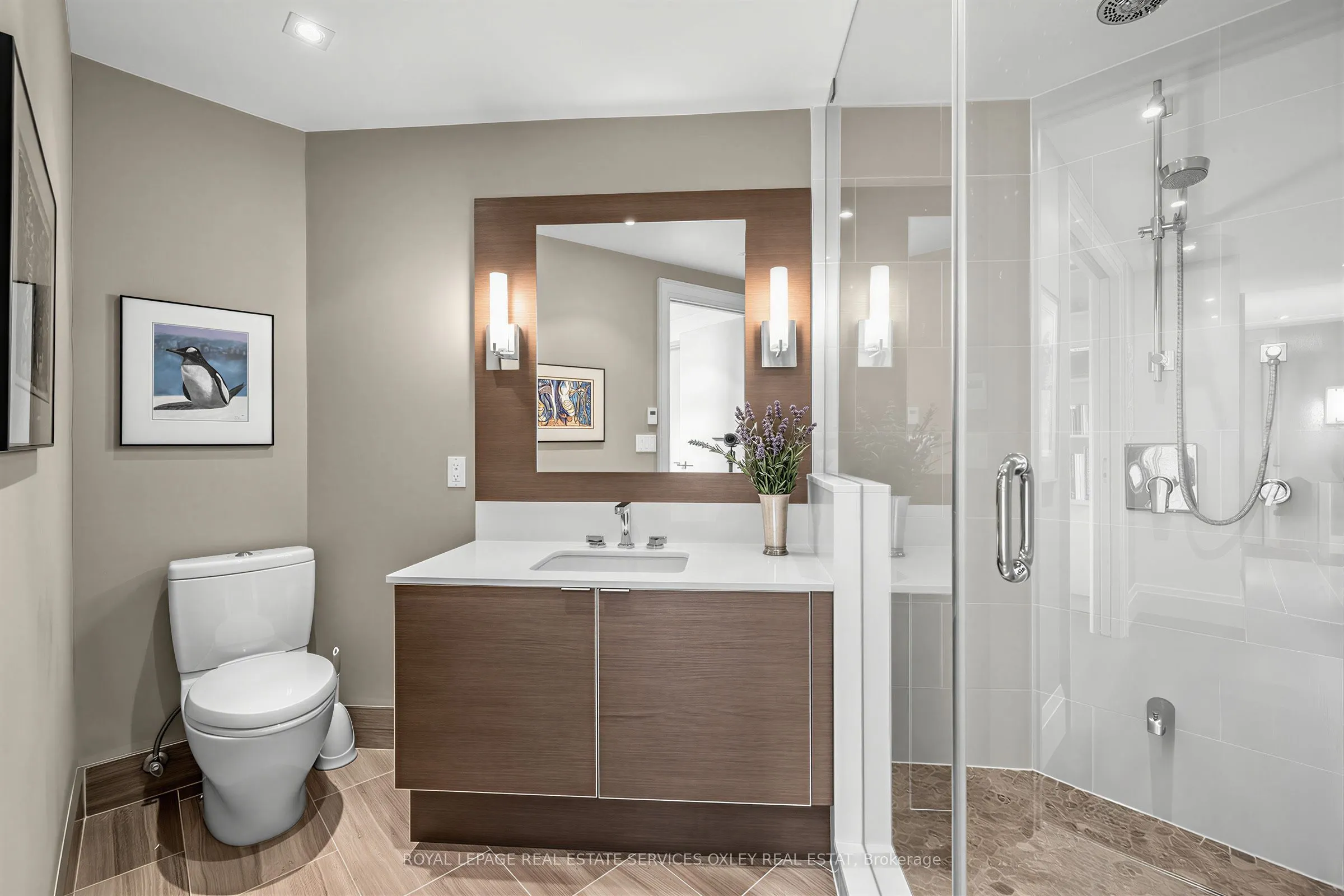 423 Avenue Road #8