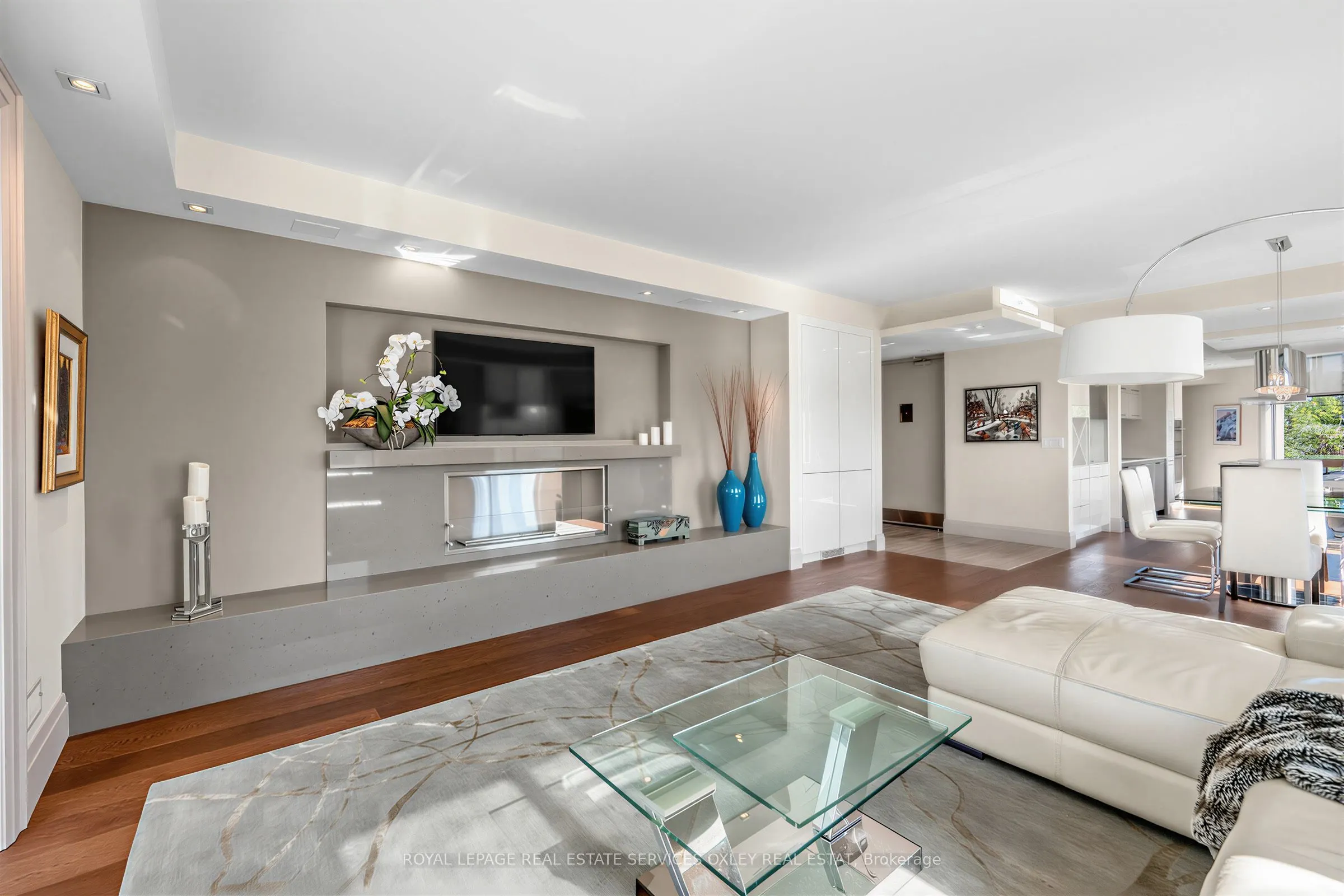 423 Avenue Road #8