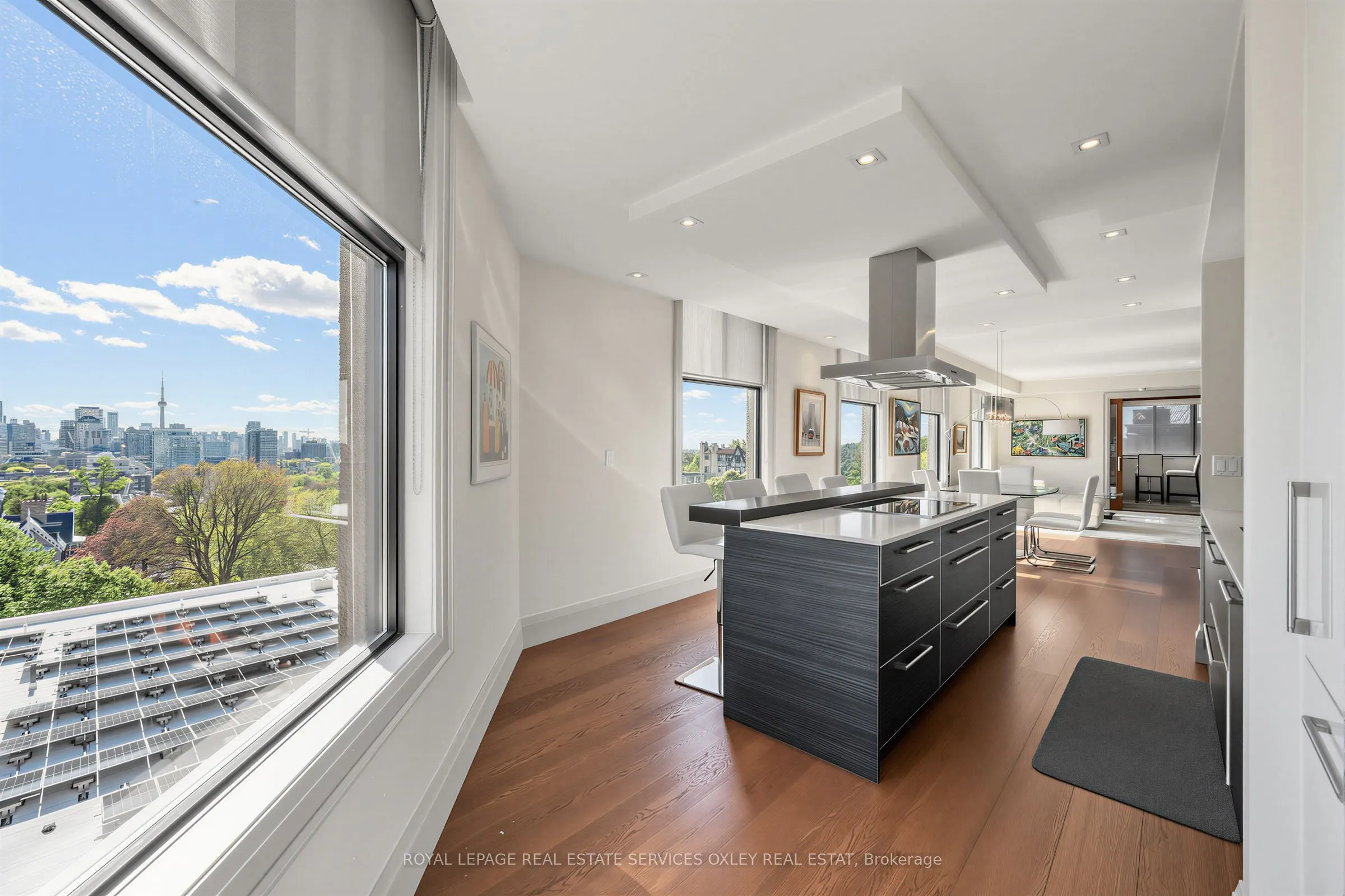 423 Avenue Road #8