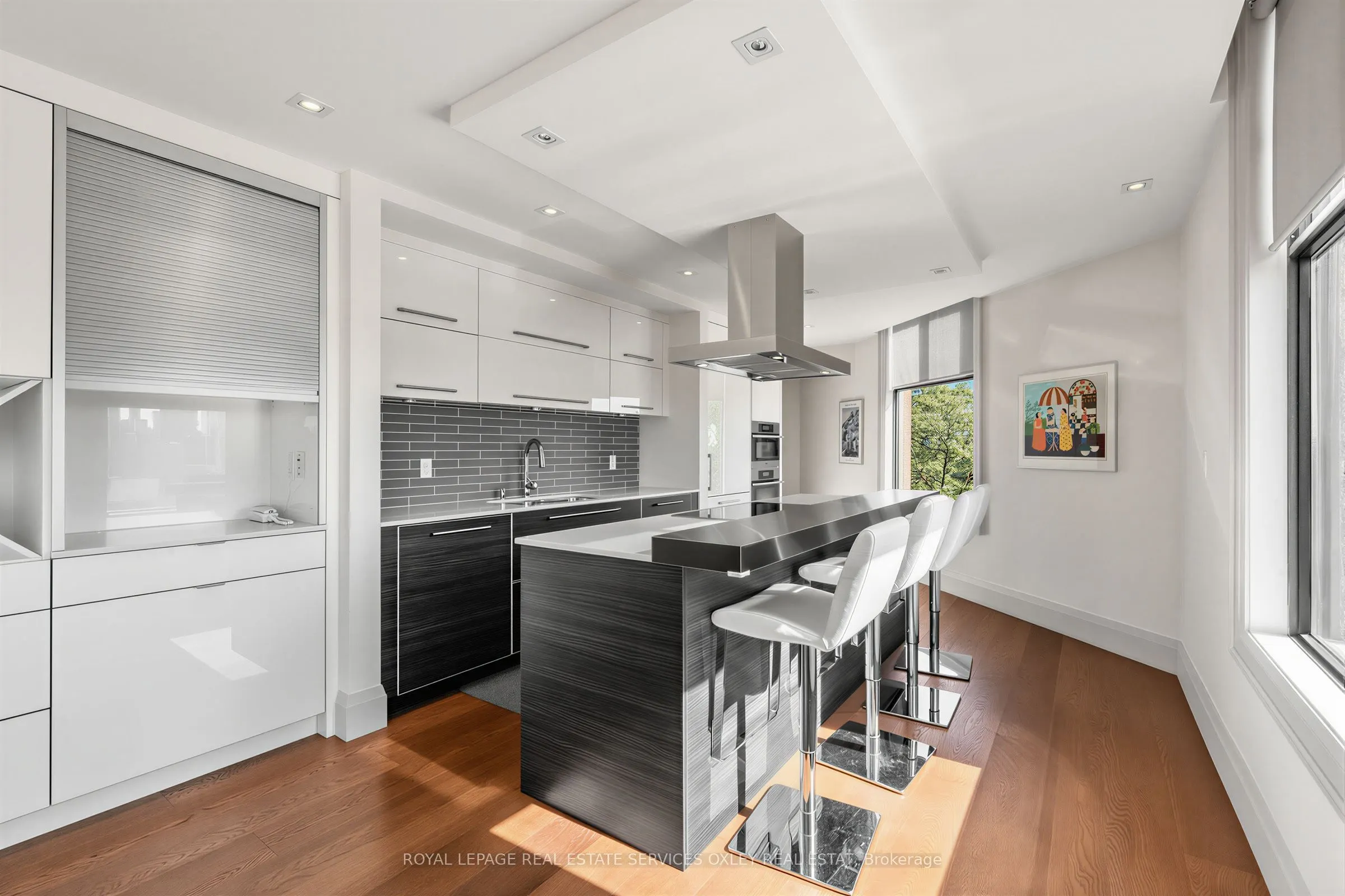 423 Avenue Road #8