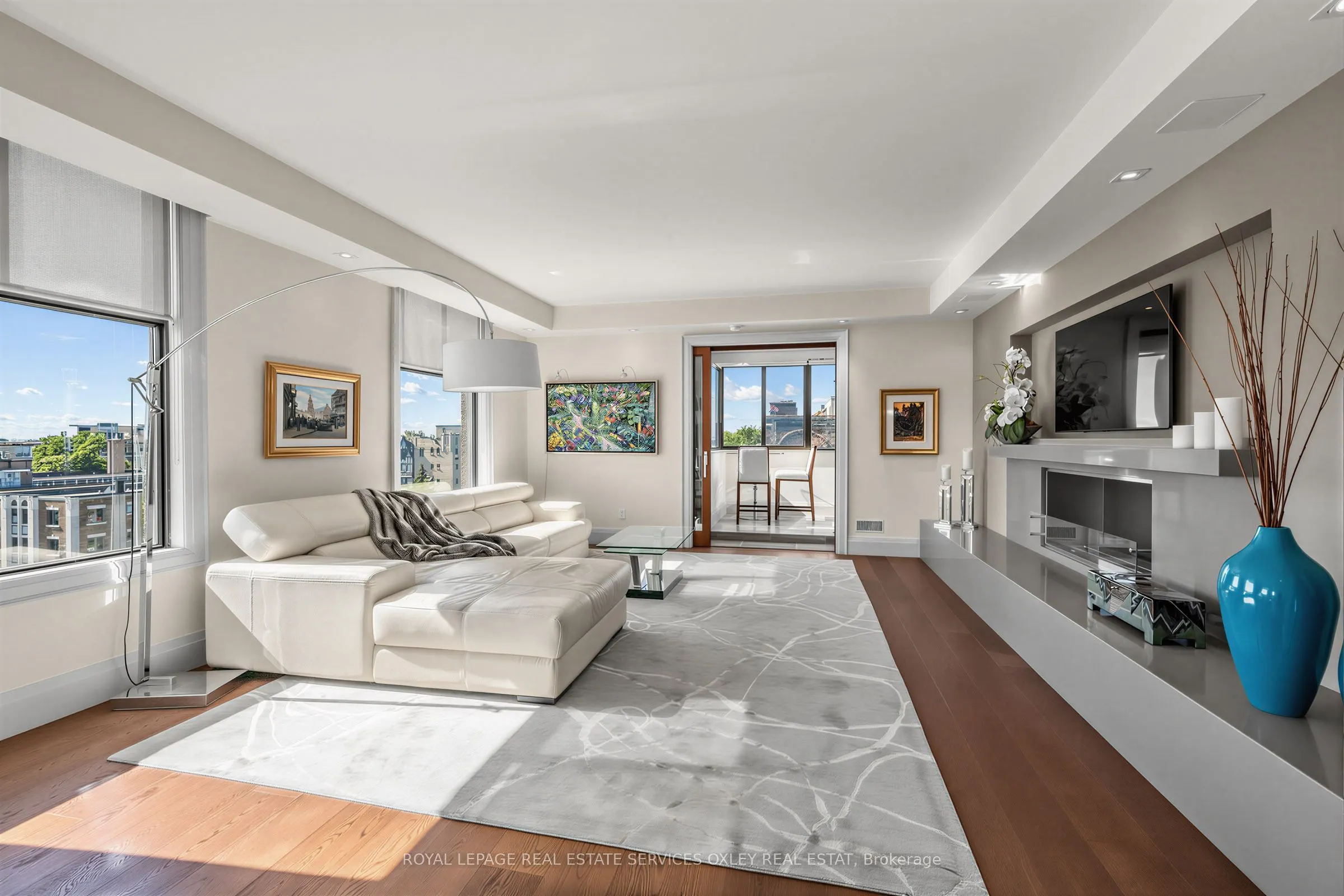 423 Avenue Road #8