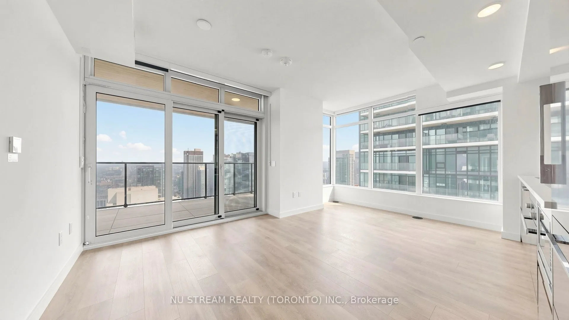 3 Concord Cityplace Way #4805