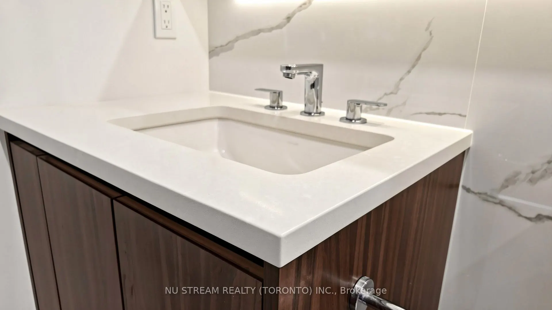 3 Concord Cityplace Way #4805