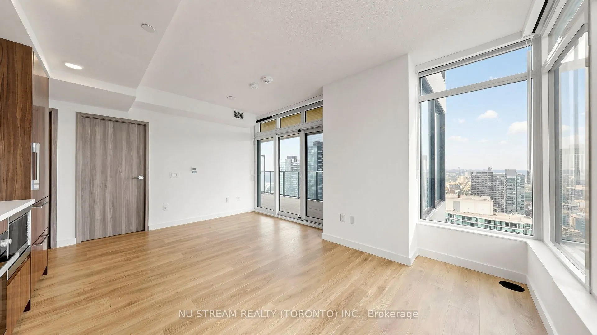 3 Concord Cityplace Way #4805