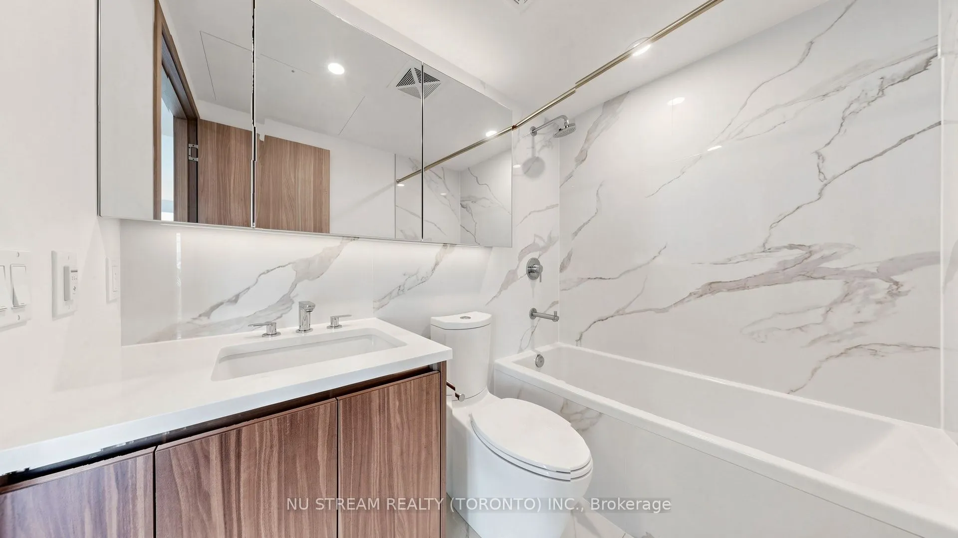 3 Concord Cityplace Way #4805