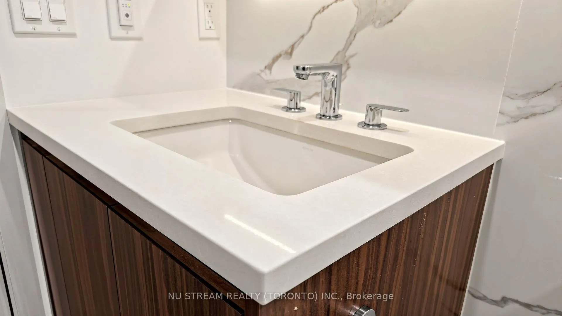 3 Concord Cityplace Way #4805