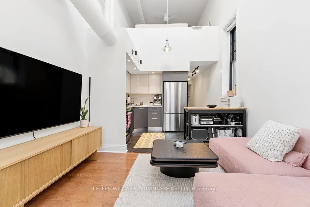 394 Euclid Avenue #201