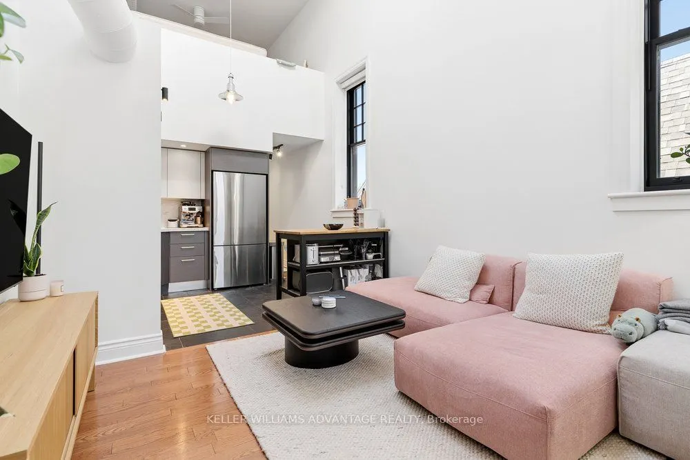 394 Euclid Avenue #201