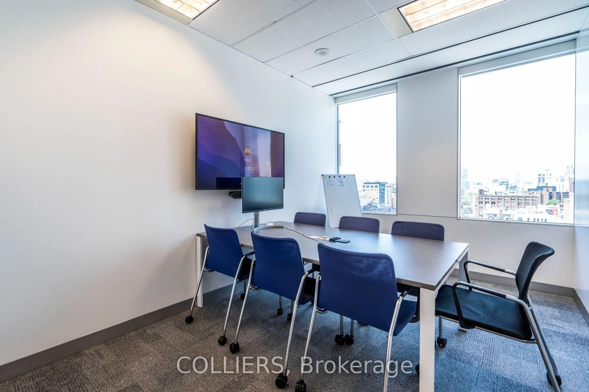 225 King Street W #903