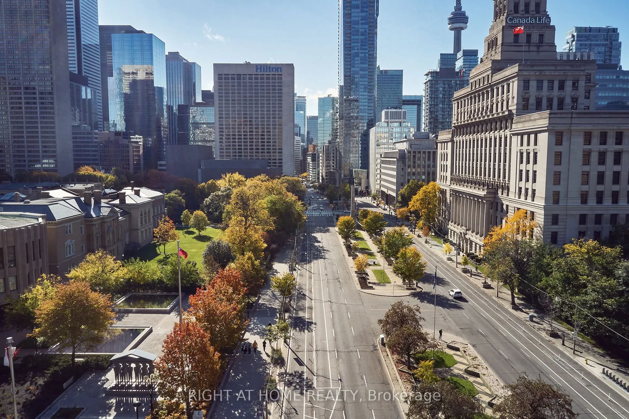 280 Dundas Street W #2701