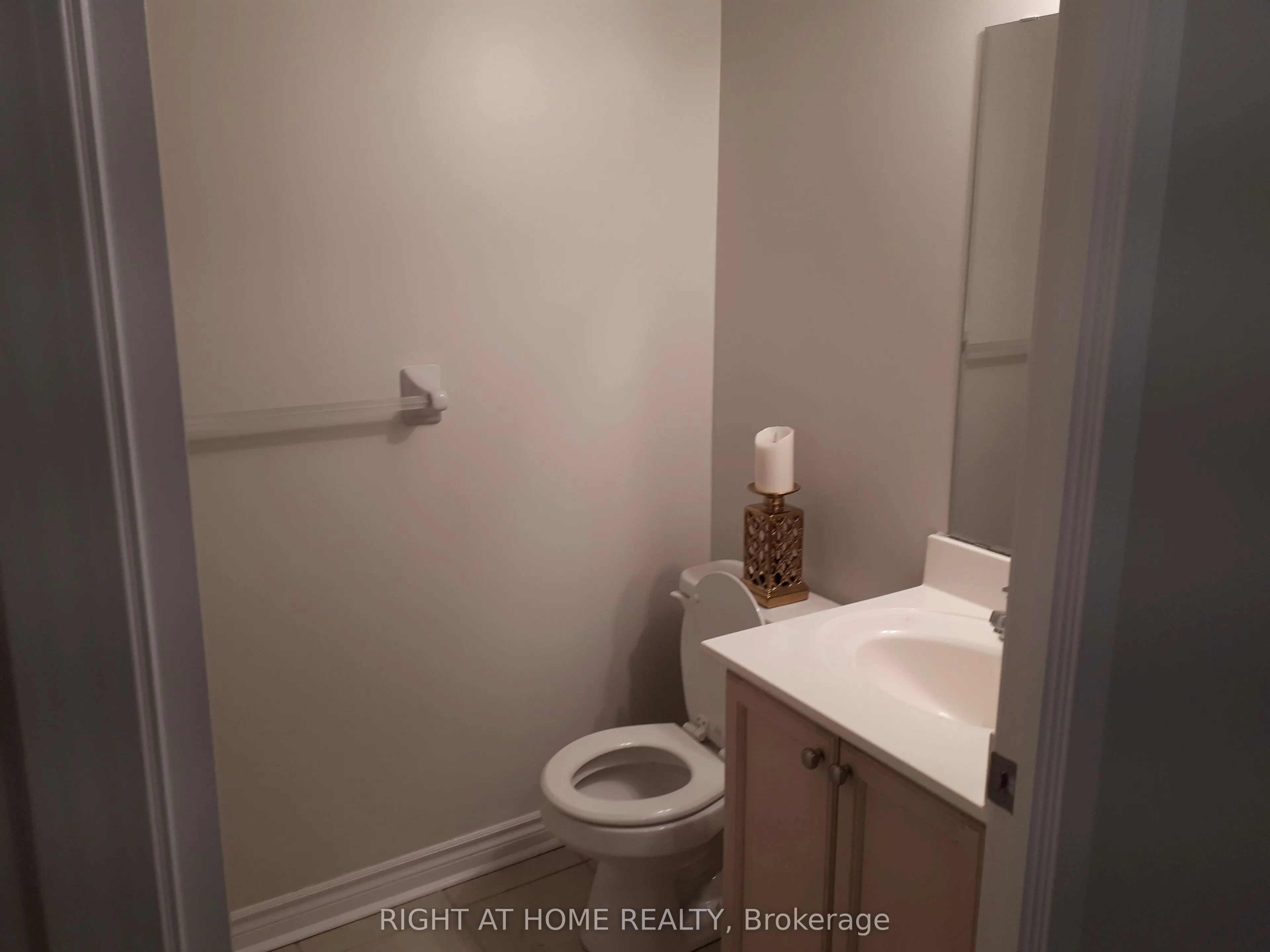 1 Rean Drive #512
