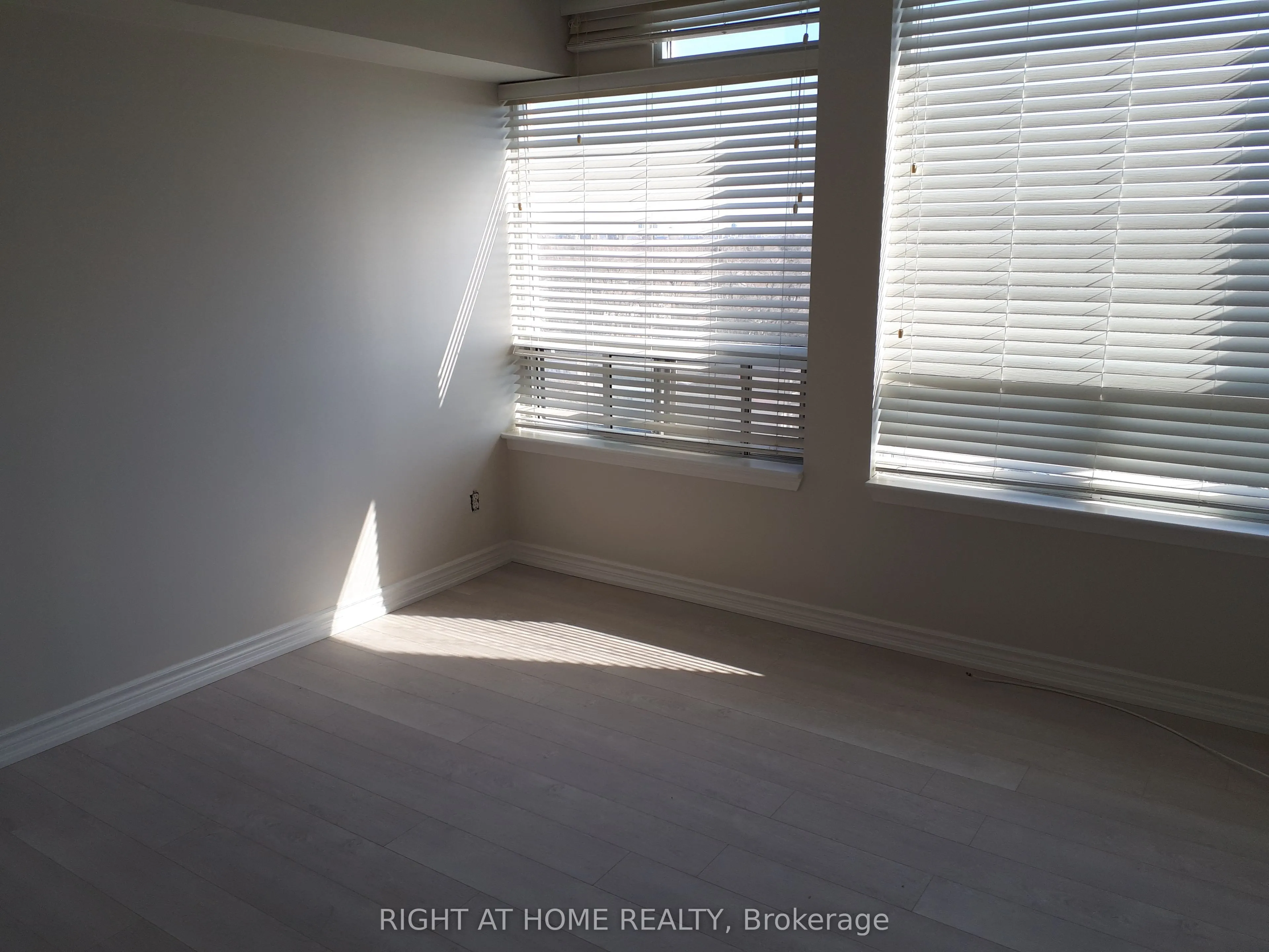 1 Rean Drive #512