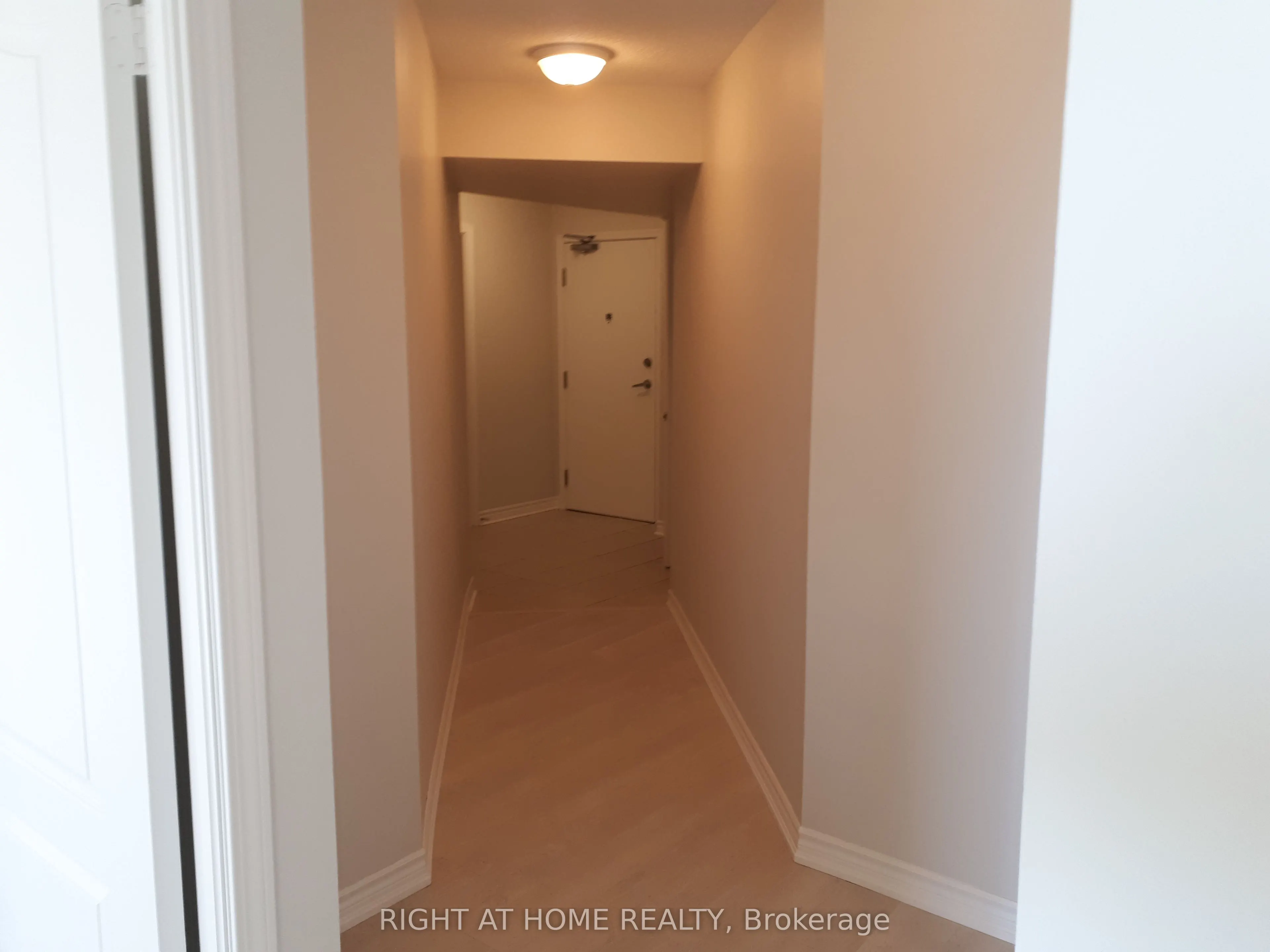 1 Rean Drive #512