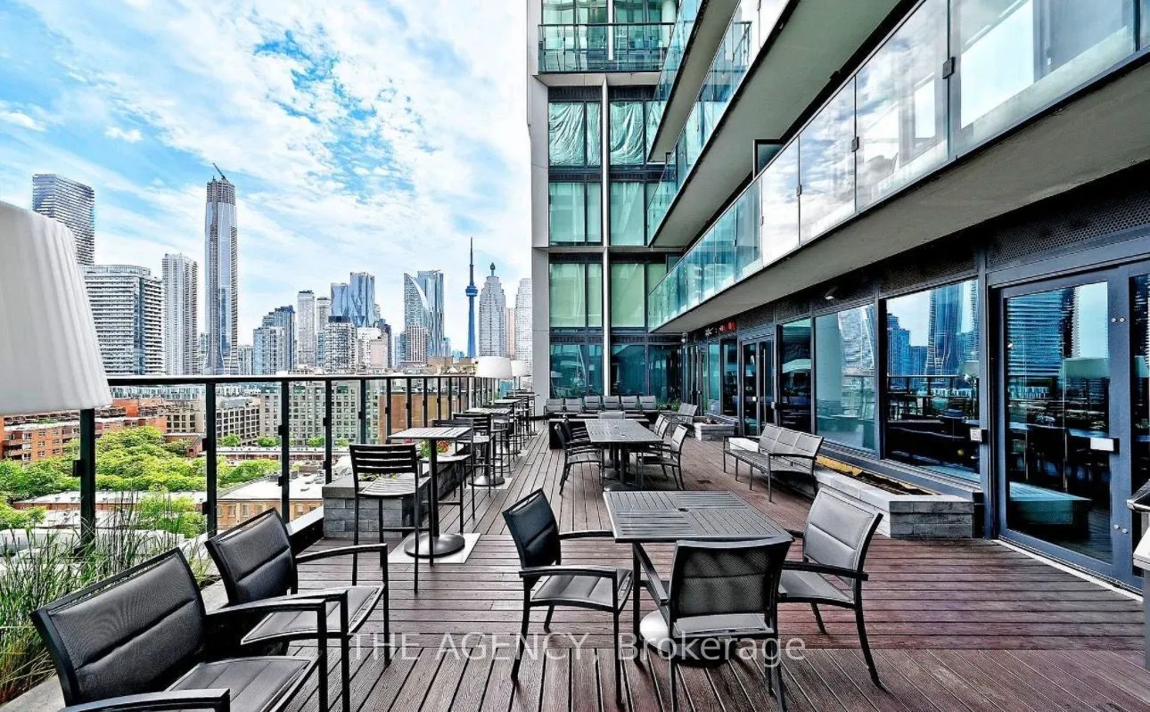 158 Front Street E #208