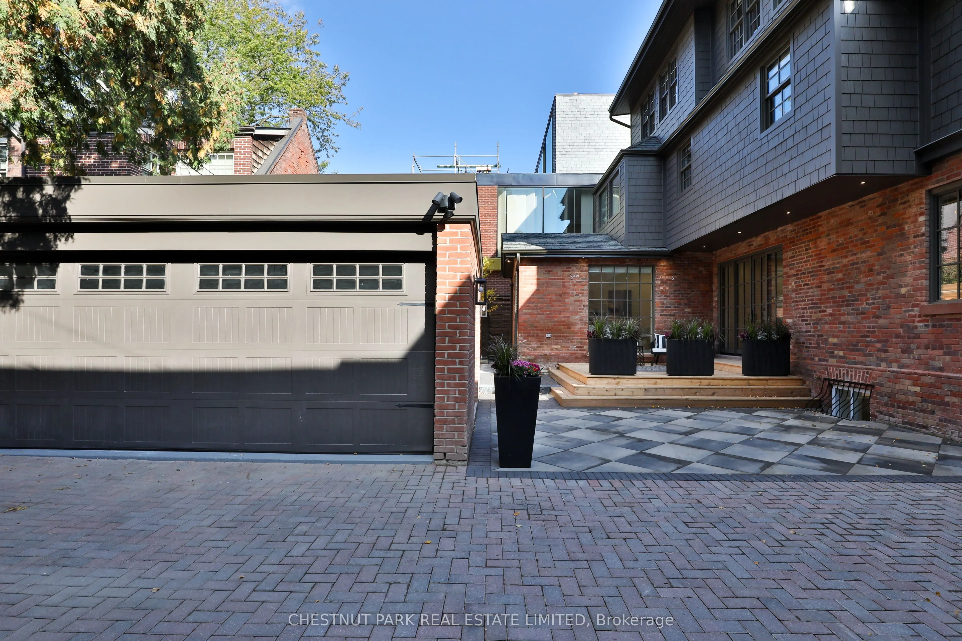 48 Crescent Road