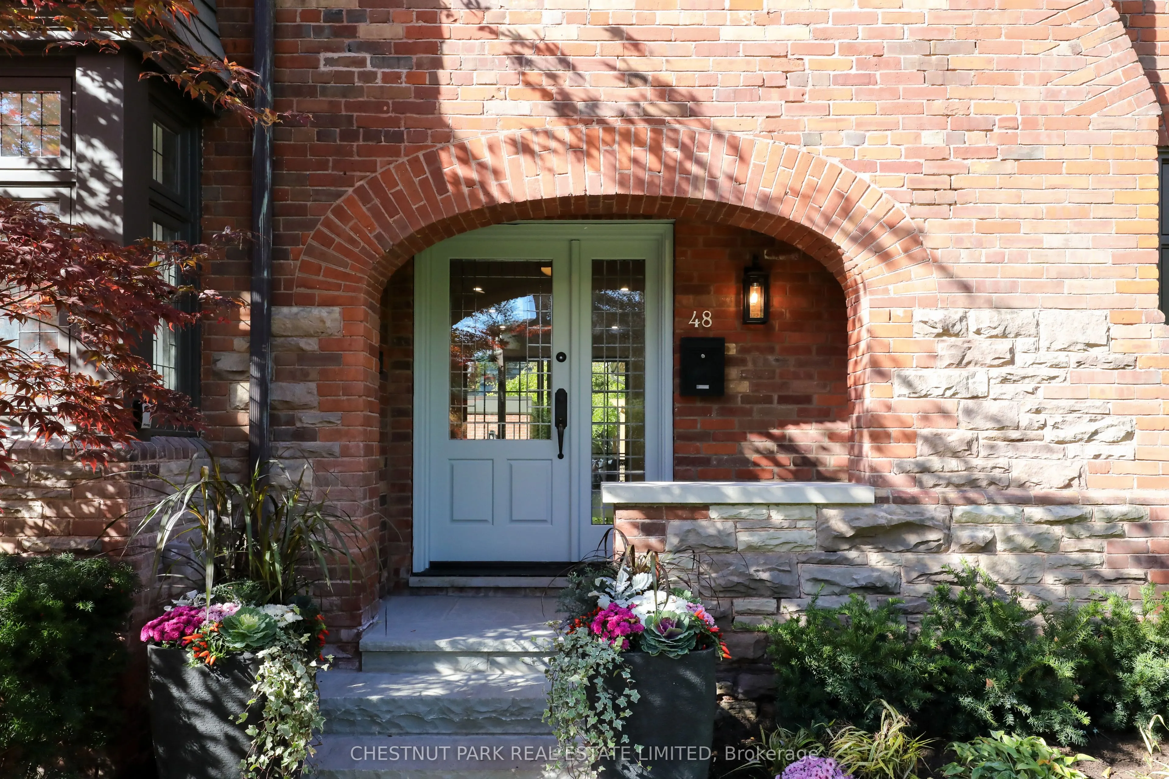 48 Crescent Road