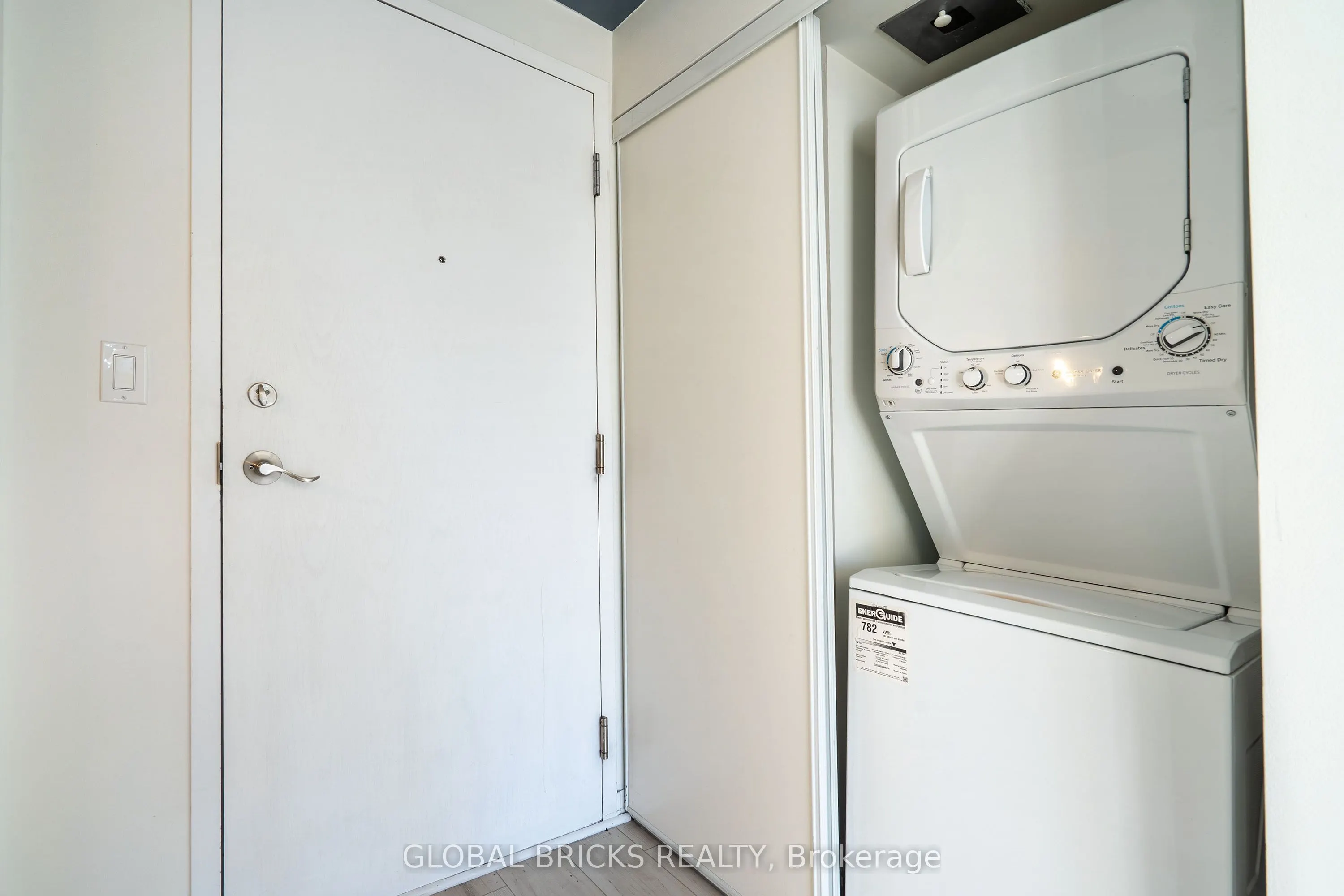 170 Sudbury Street #815