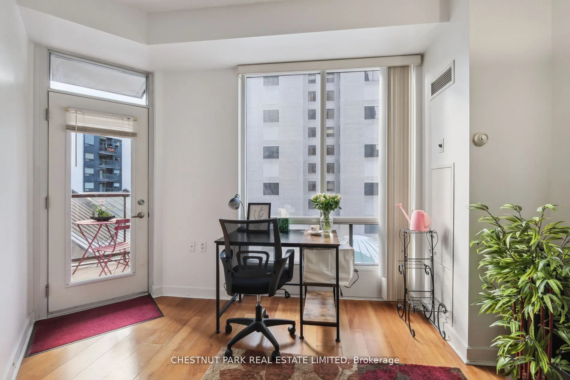 85 Bloor Street E #1014