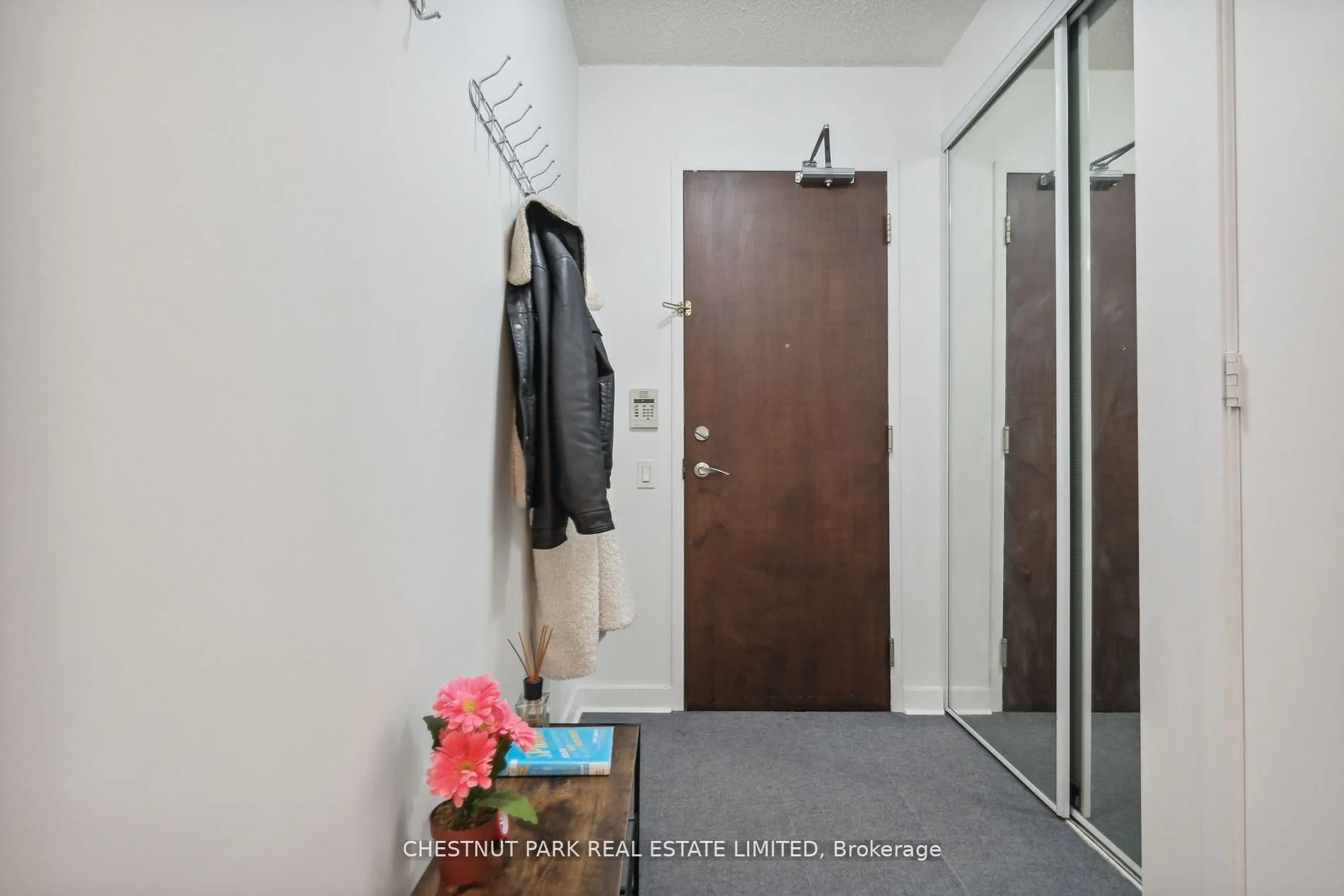 85 Bloor Street E #1014