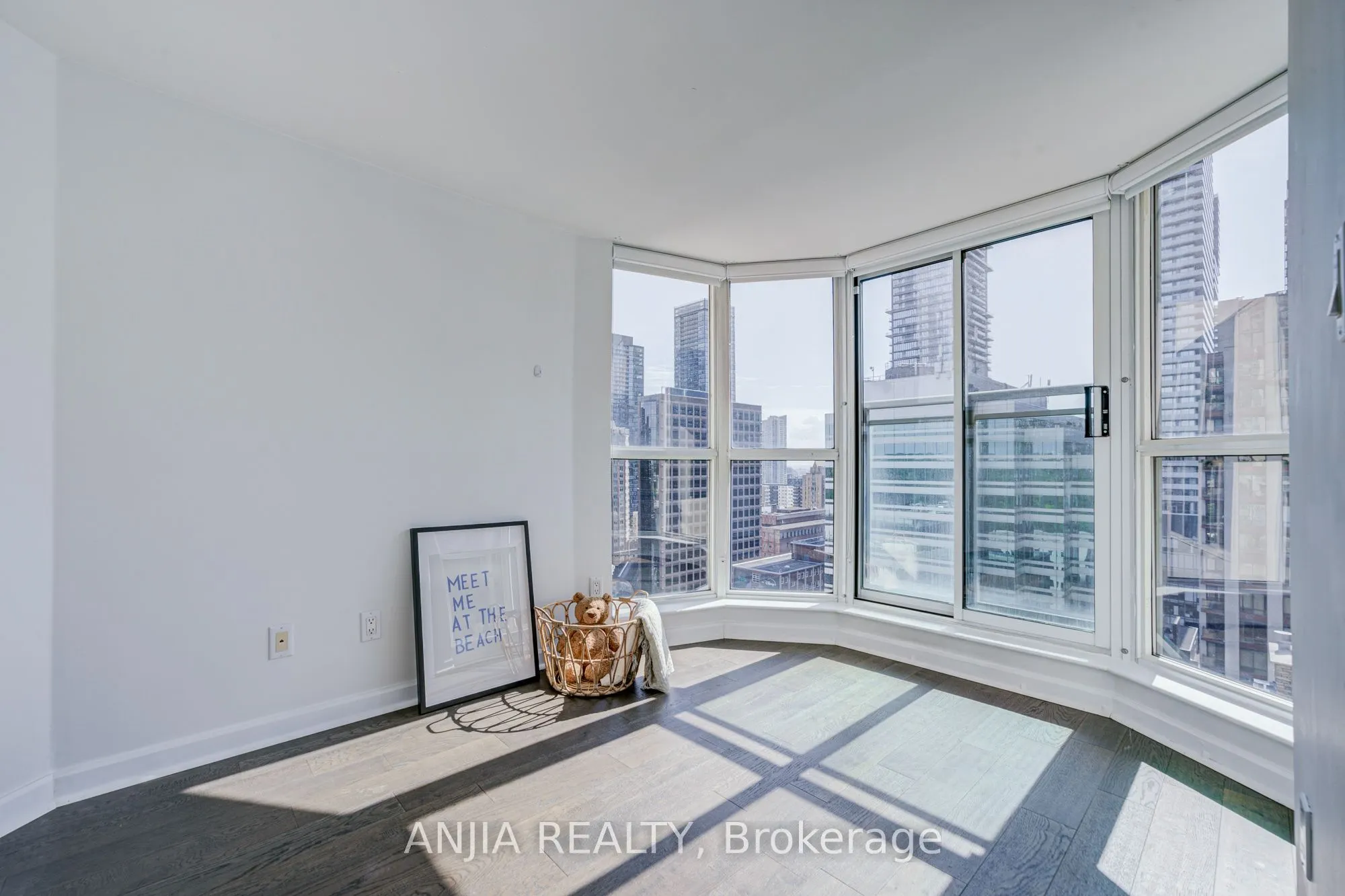 8 Park Road #2011