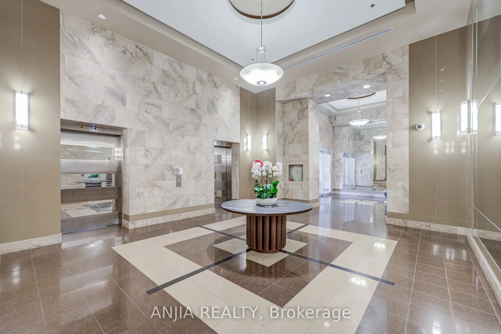8 Park Road #2011