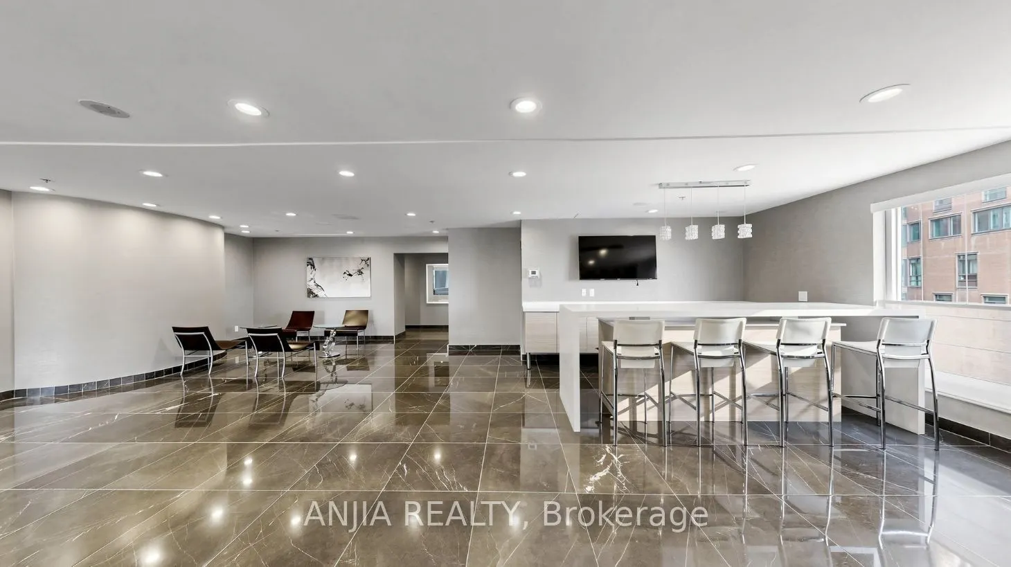 8 Park Road #2011
