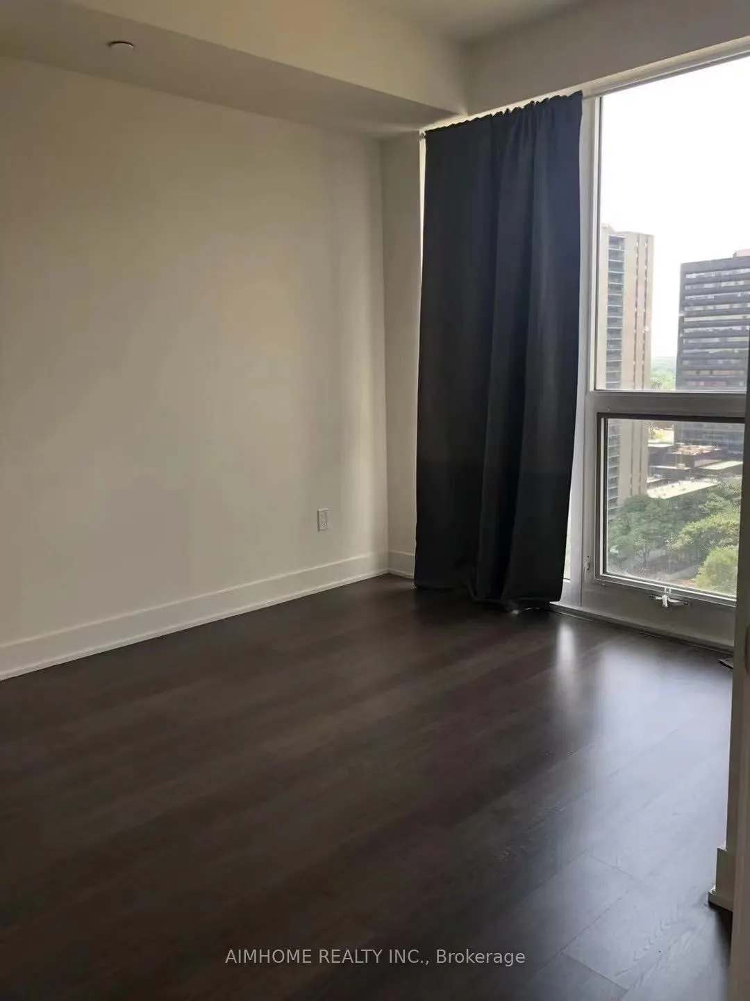 88 Sheppard Avenue E #1906