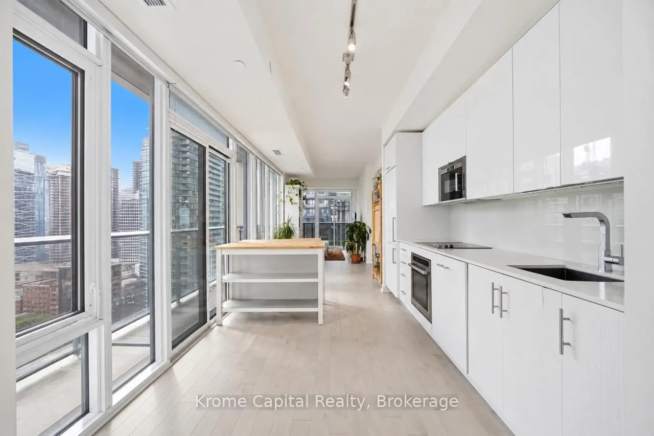 330 Richmond Street W #2615