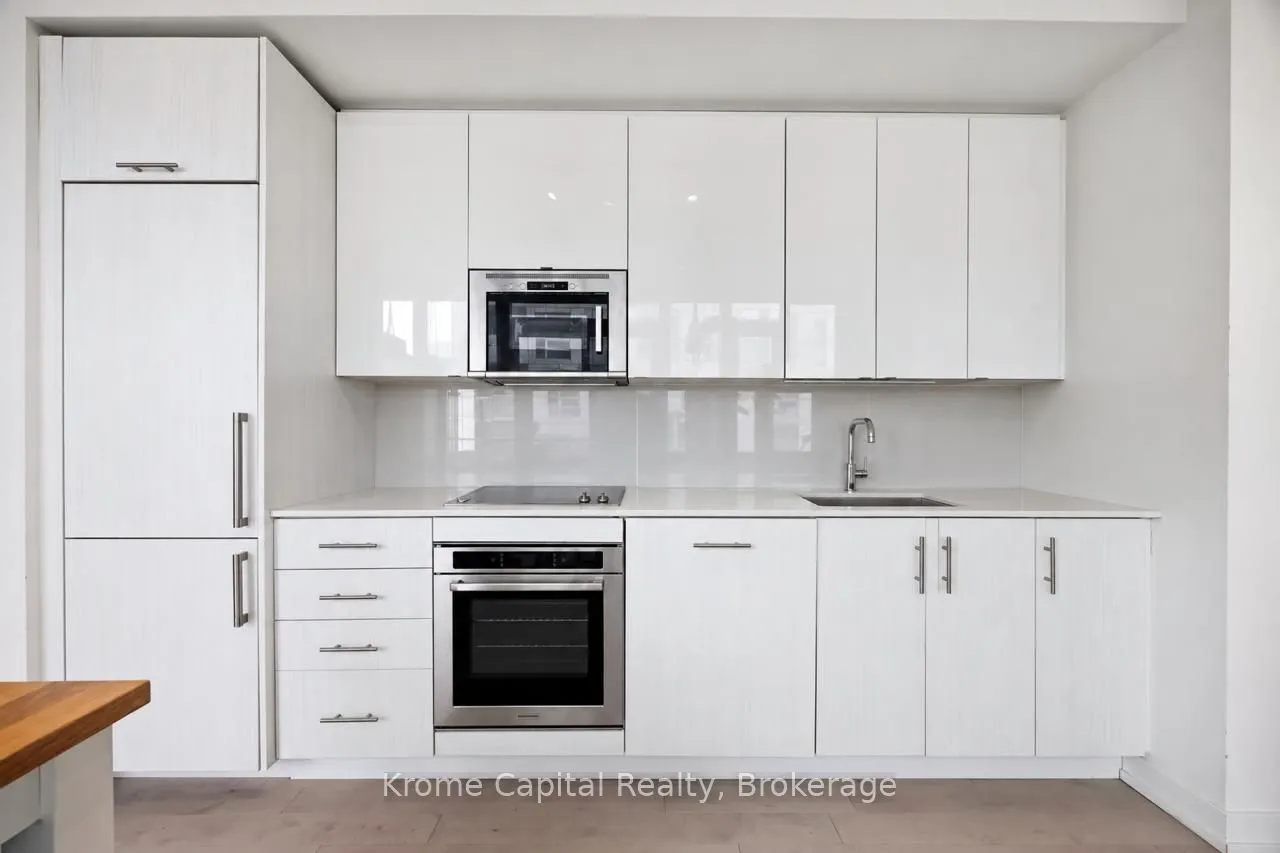 330 Richmond Street W #2615