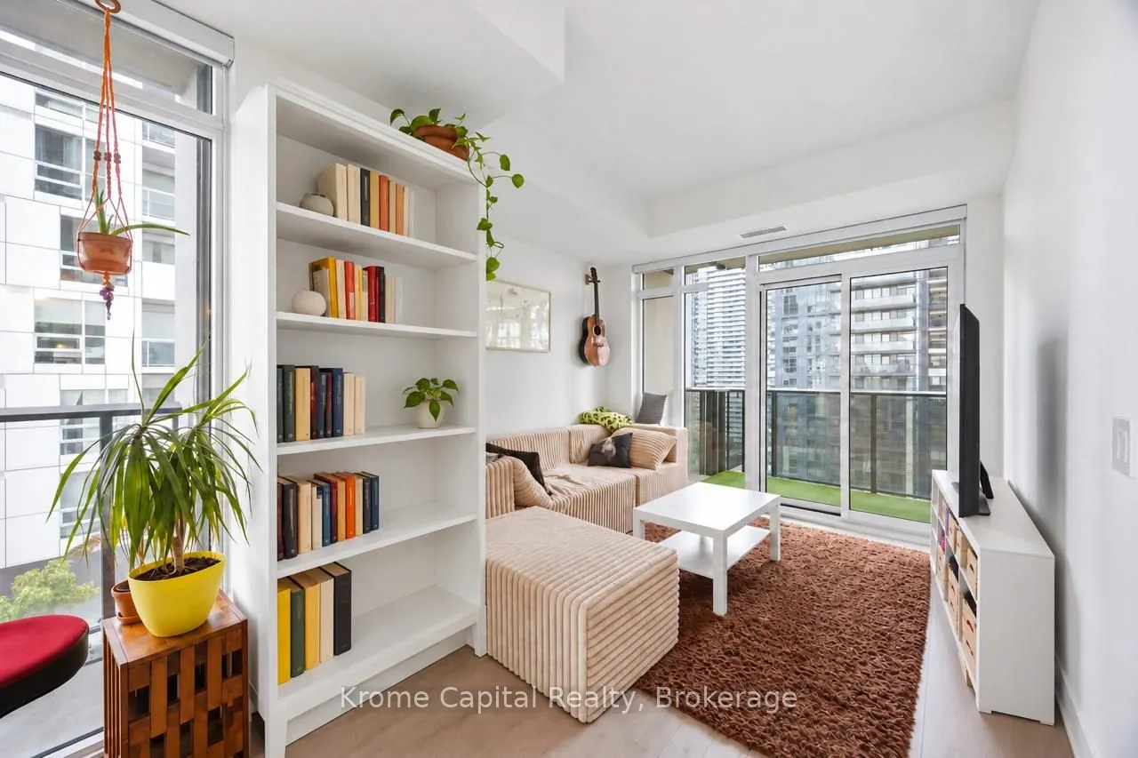 330 Richmond Street W #2615